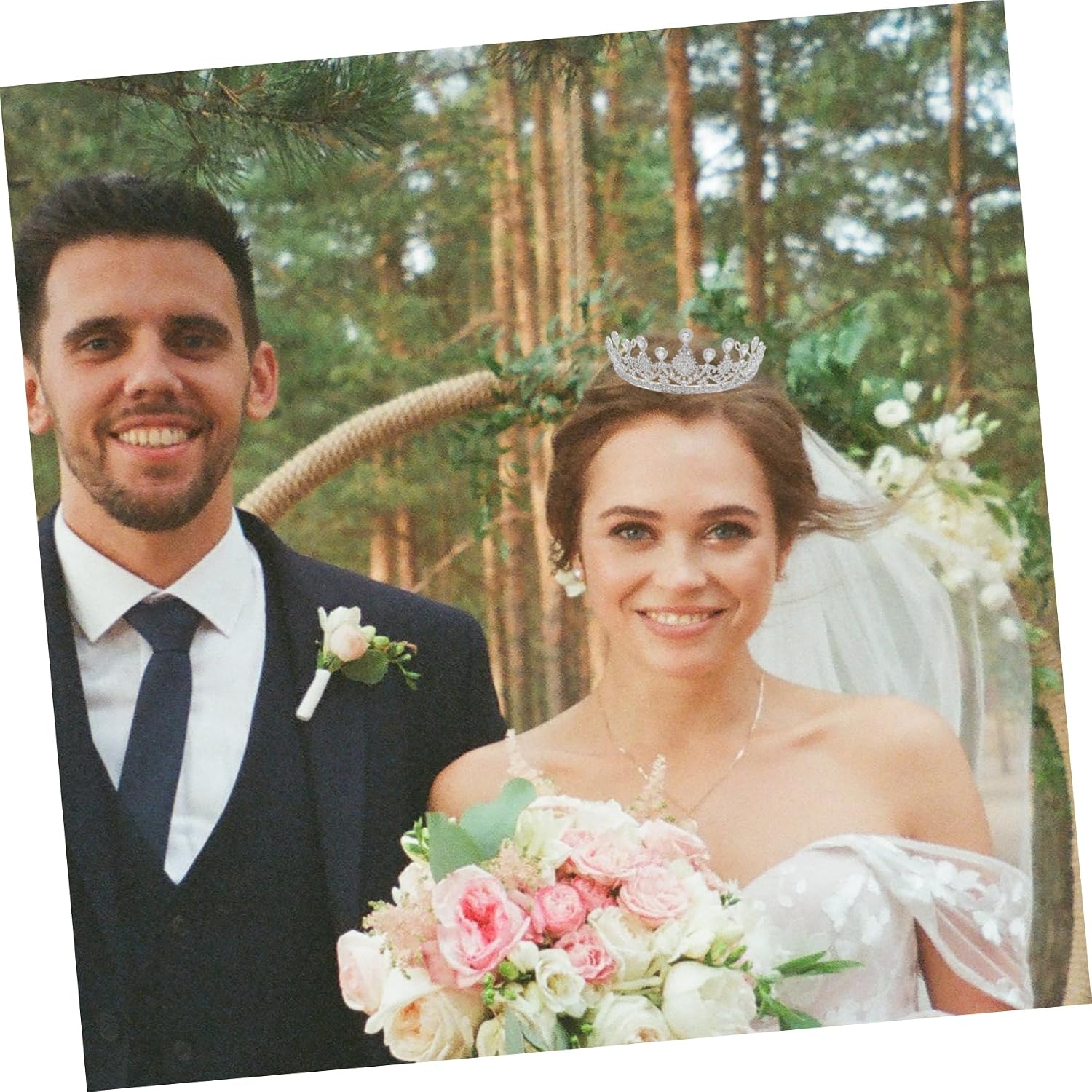 1pc Bridal Crown Headwear for Women Elegant Wedding Headdress with Rhinestones for Weddings Engagements and Parties Adds Beauty to Your Look
