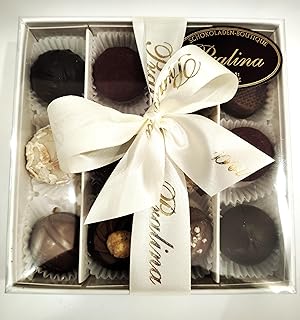Vegane Pralinen, Schachtel mit 12 Pralinen aus unserem Sortiment.