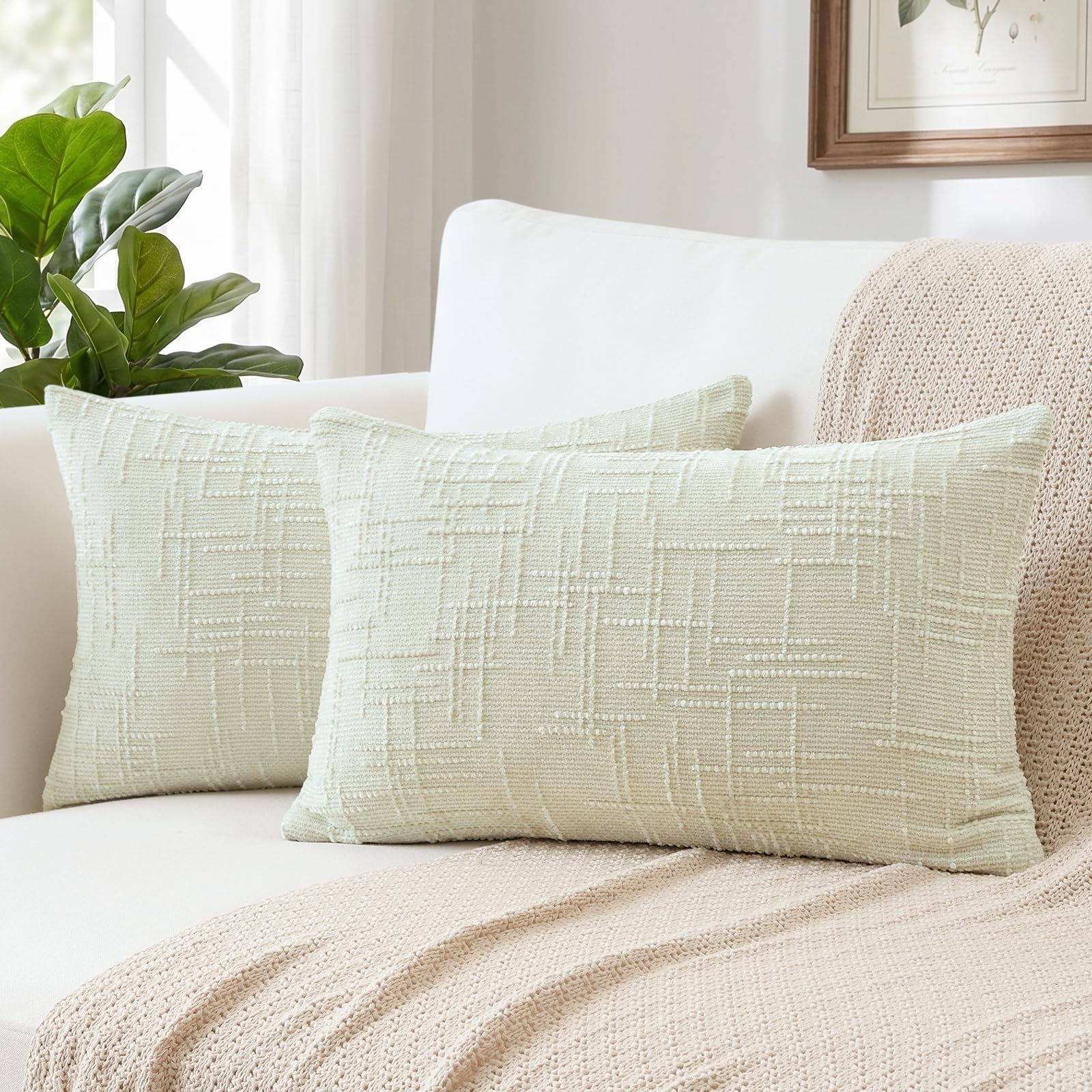 Sungeek Pack of 2 Chenille Textured Cushion Covers 30x50cm, Farmhouse Solid Dyed Throw Pillow Case Cover, Decorative Lumbar Cushion Case for Home Decor Couch Sofa Bed Living Room, Cream White