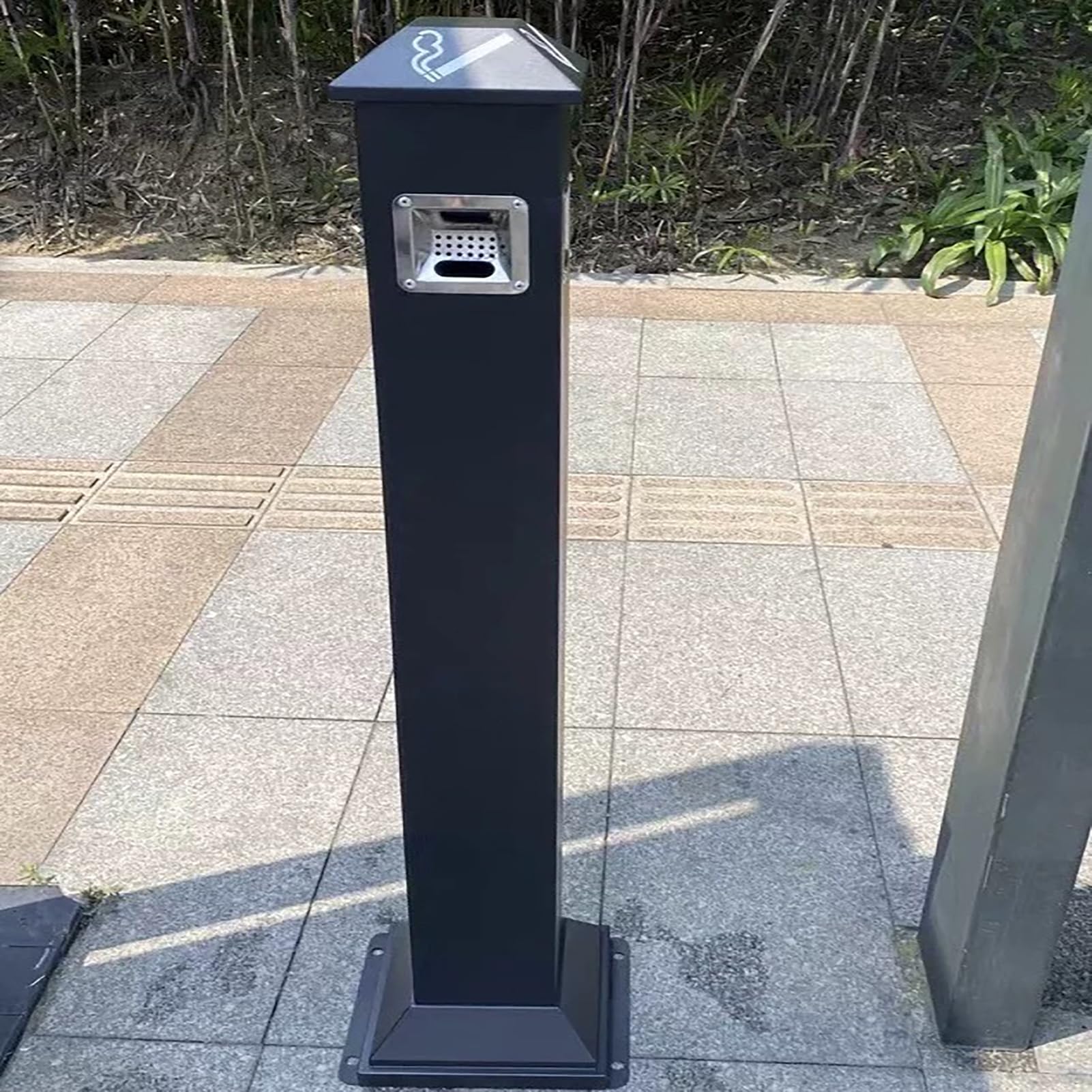 Portacenere da esterno in acciaio inossidabile con secchio interno – Design moderno per giardini, terrazze, pub, uffici e uso domestico (base fissabile)