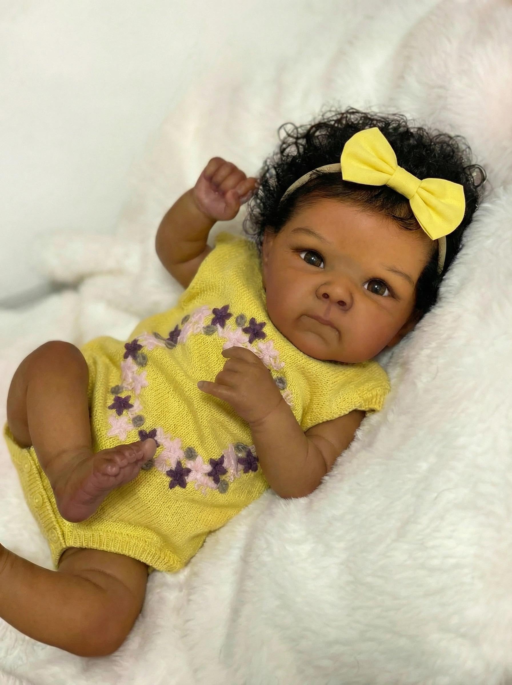 Zero pam Schwarze Reborn Baby Lebensecht, Reborn Baby Mädchen, 45CM Babypuppen Wie Echt Puppe Mit Haaren, Realistisch Newborn Puppen Mit Zubehör
