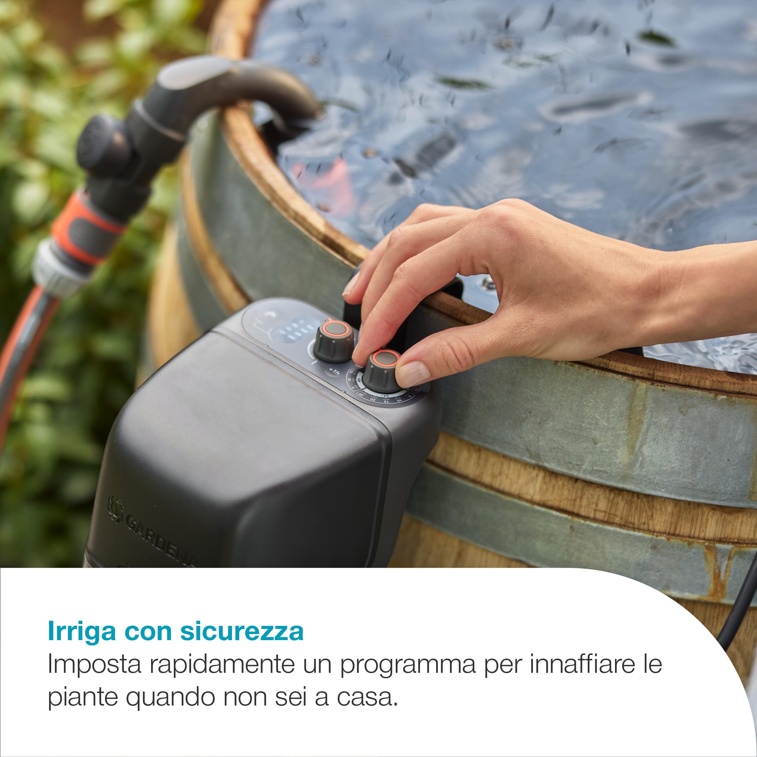 Gardena Pompa Per Cisterna A Batteria 2400 Comfort Automatic 18V P4A Set Pronto All’Uso: Pompa per acqua automatica, Programmazione dell'irrigazione, Timer funzione, Pressione costante (14605-20)