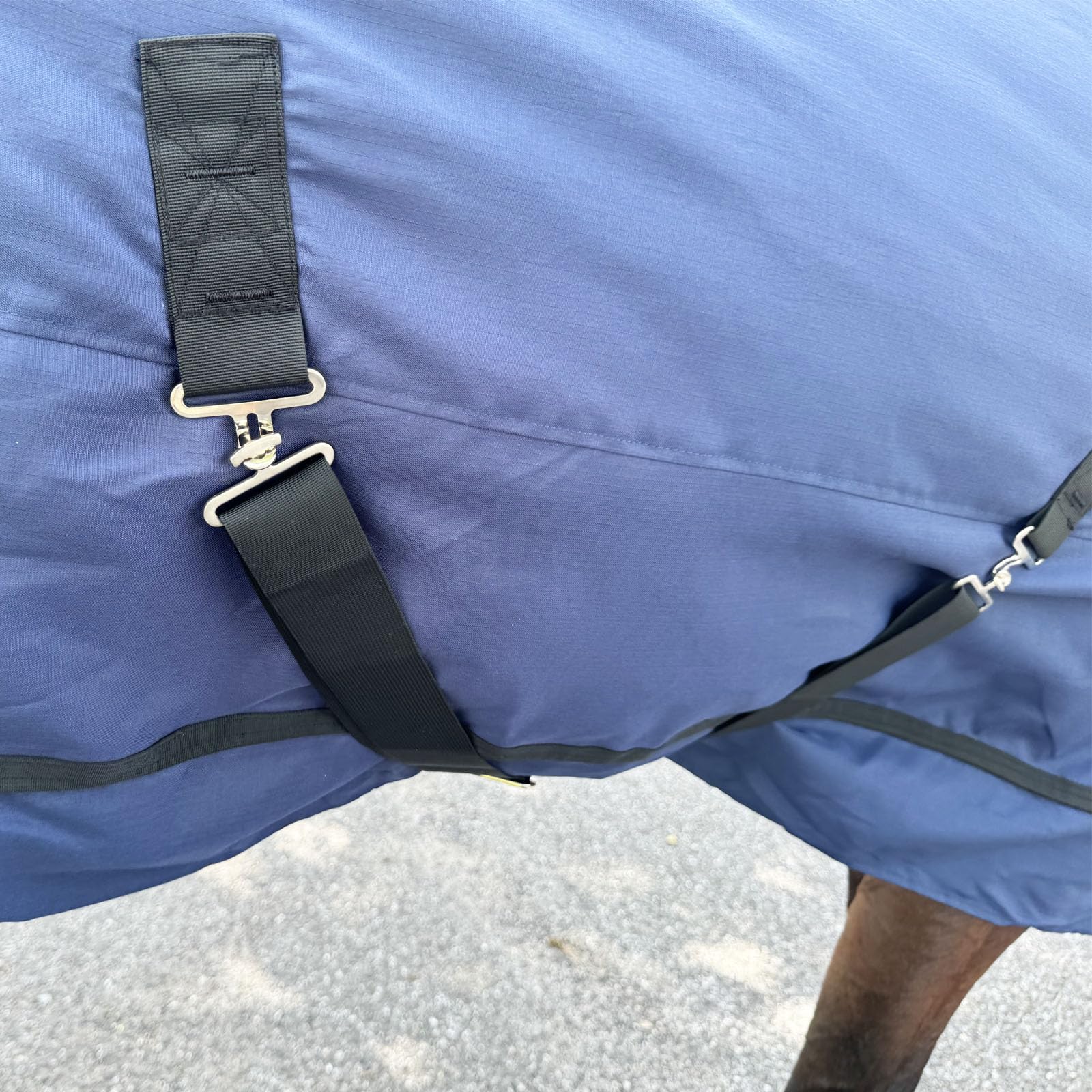 Manta de caballo 1200 D, manta de caballo con cubierta de cuello desmontable, relleno de 220 g, manta impermeable a prueba de nieve para caballo (EE. UU. 72 pulgadas (UE 135 cm)