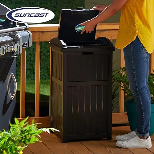 Miniatura 33 de Suncast Cubo de basura oculto de 33 galones para patio, basura de resina para exteriores con tapa, uso en patio trasero, terraza o patio, color gris