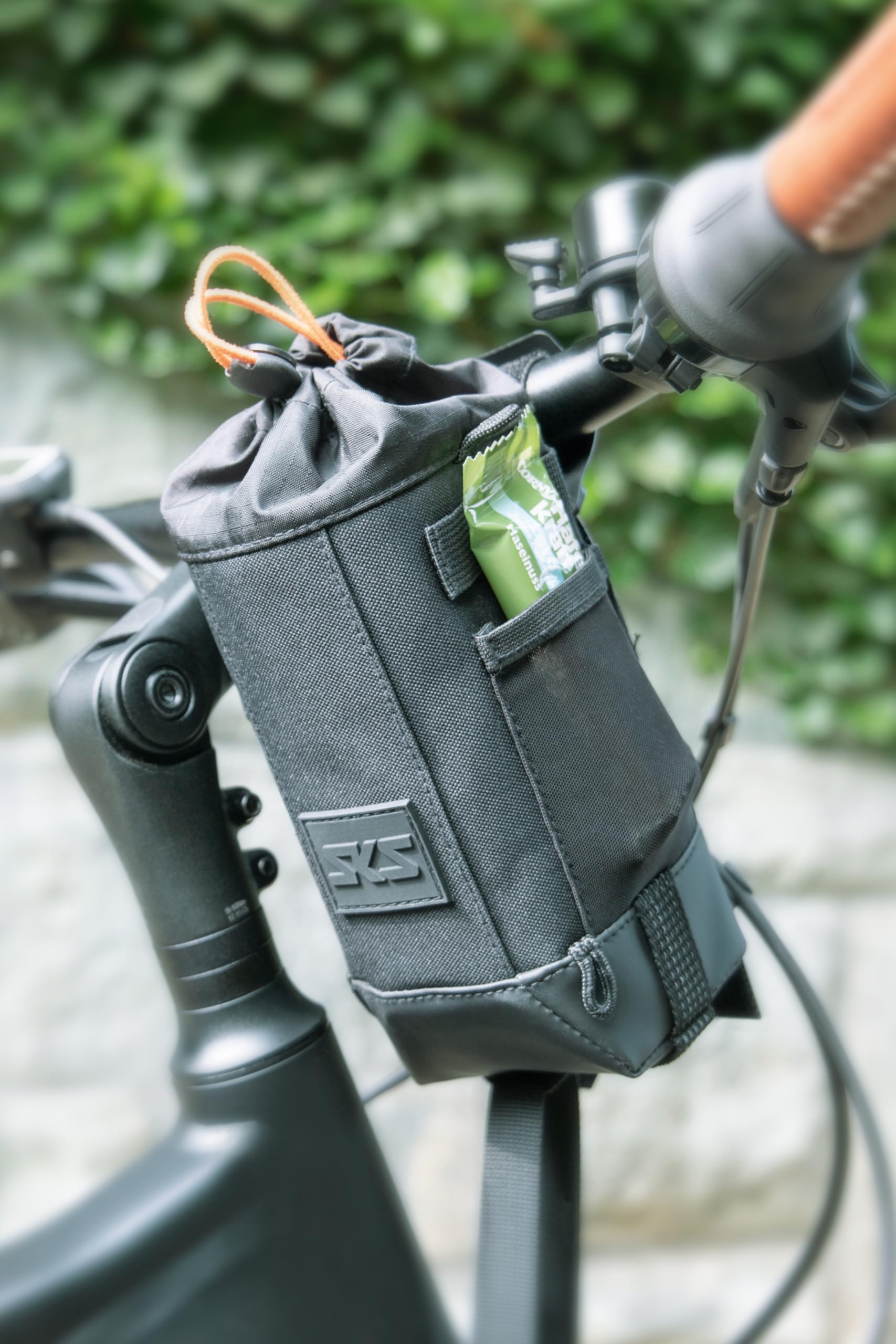 SKS GERMANY URBAN STEM Bag wielofunkcyjna torba rowerowa (wiele możliwości montażu, szybki dostęp, wodoodporna, na kierownicę, siodełko lub górną rurę, odblaskowa), czarna | Wiele możliwości mocowania, szybki dostęp, wodoodporny, do kierownicy, siodełka l