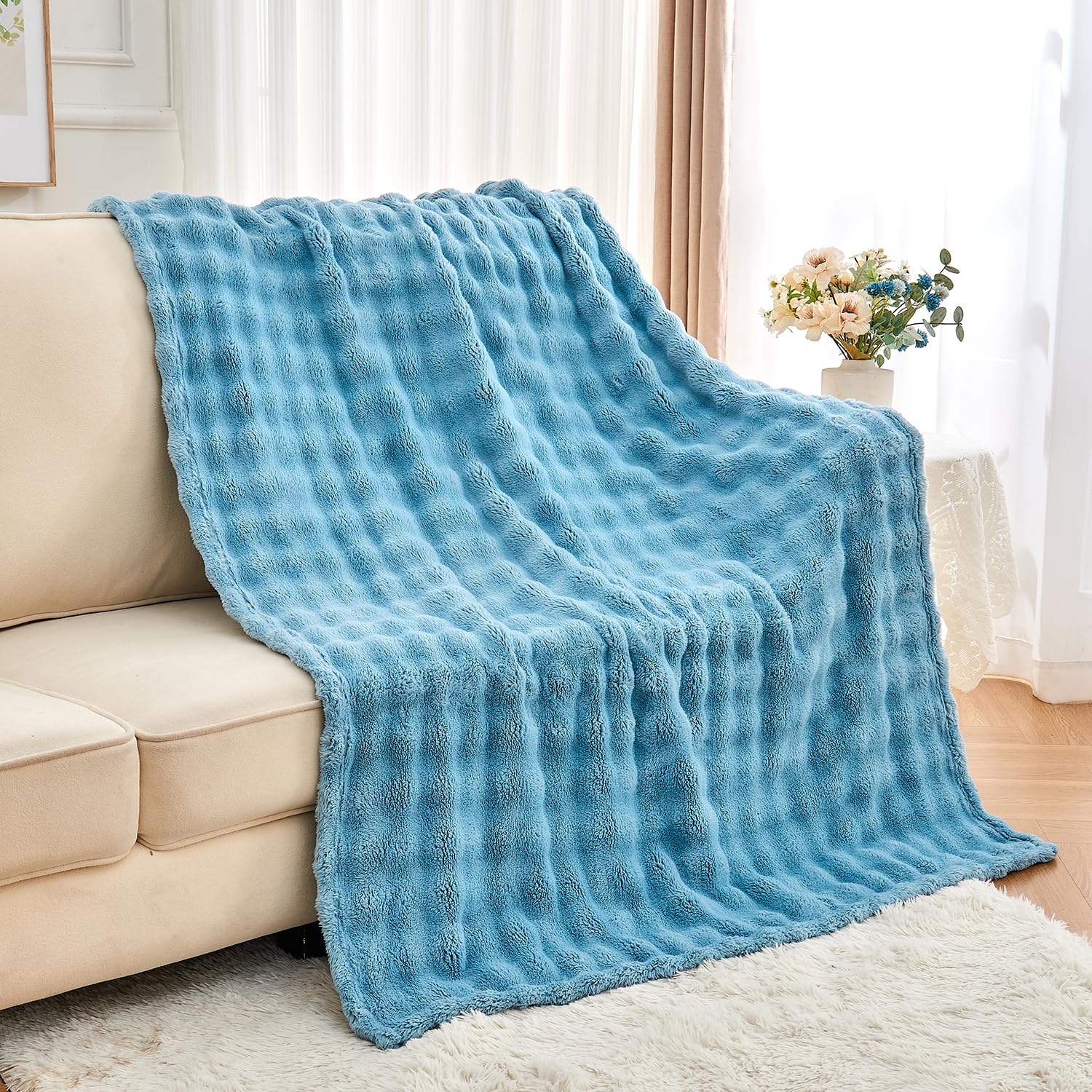Wajade Fluffy Flannel Blanket White Faux Fur Bed Throw Super Soft Warm Large Blanket for Bed Sofa Car 127X153CM - Image 3