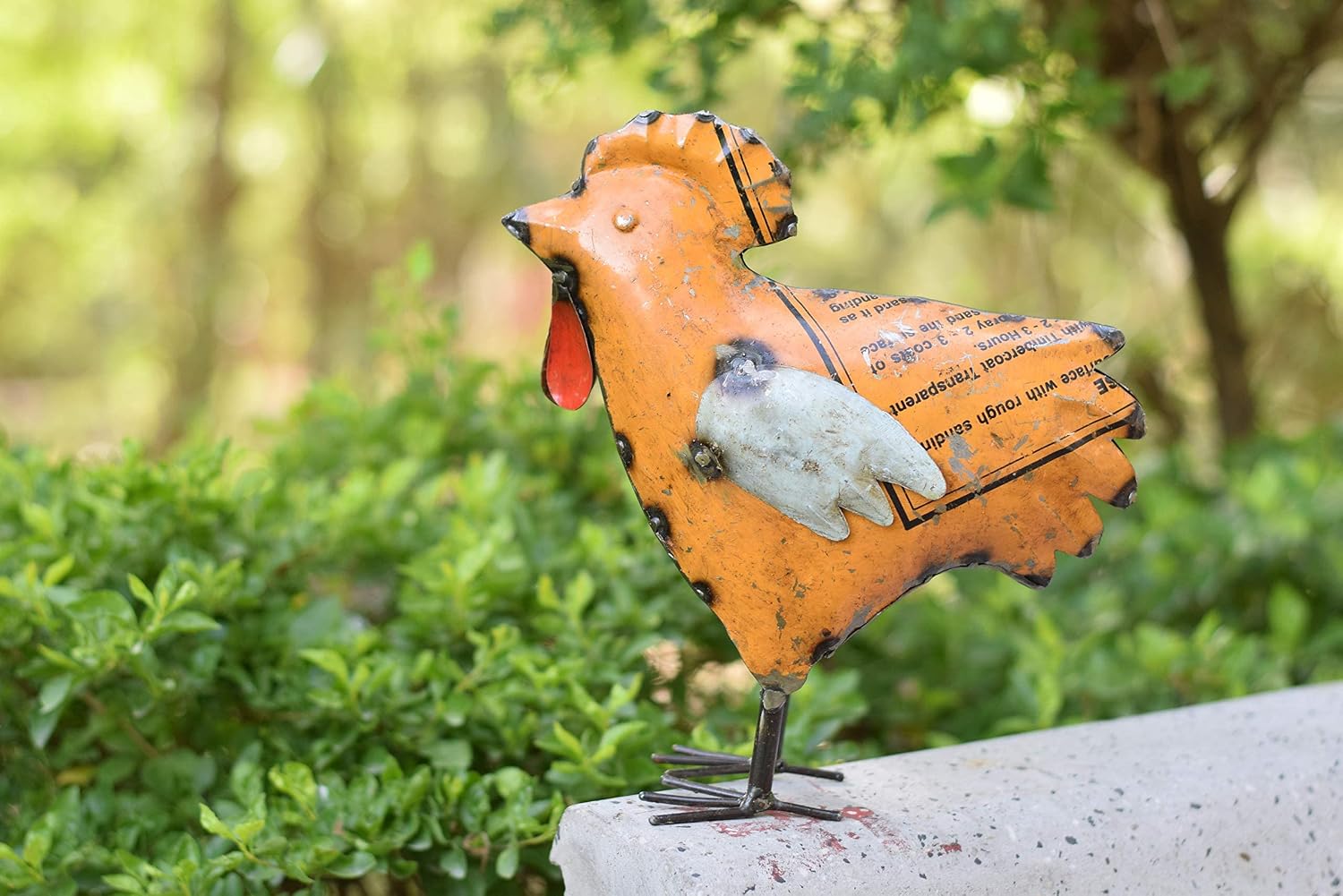 De Kulture Handcrafted Recycled Iron Easter Chick Decorative Collectible Figurine Showpiece Ideal for Eastertide Party Holiday Decoration, Beautify Home Office Garden Balcony