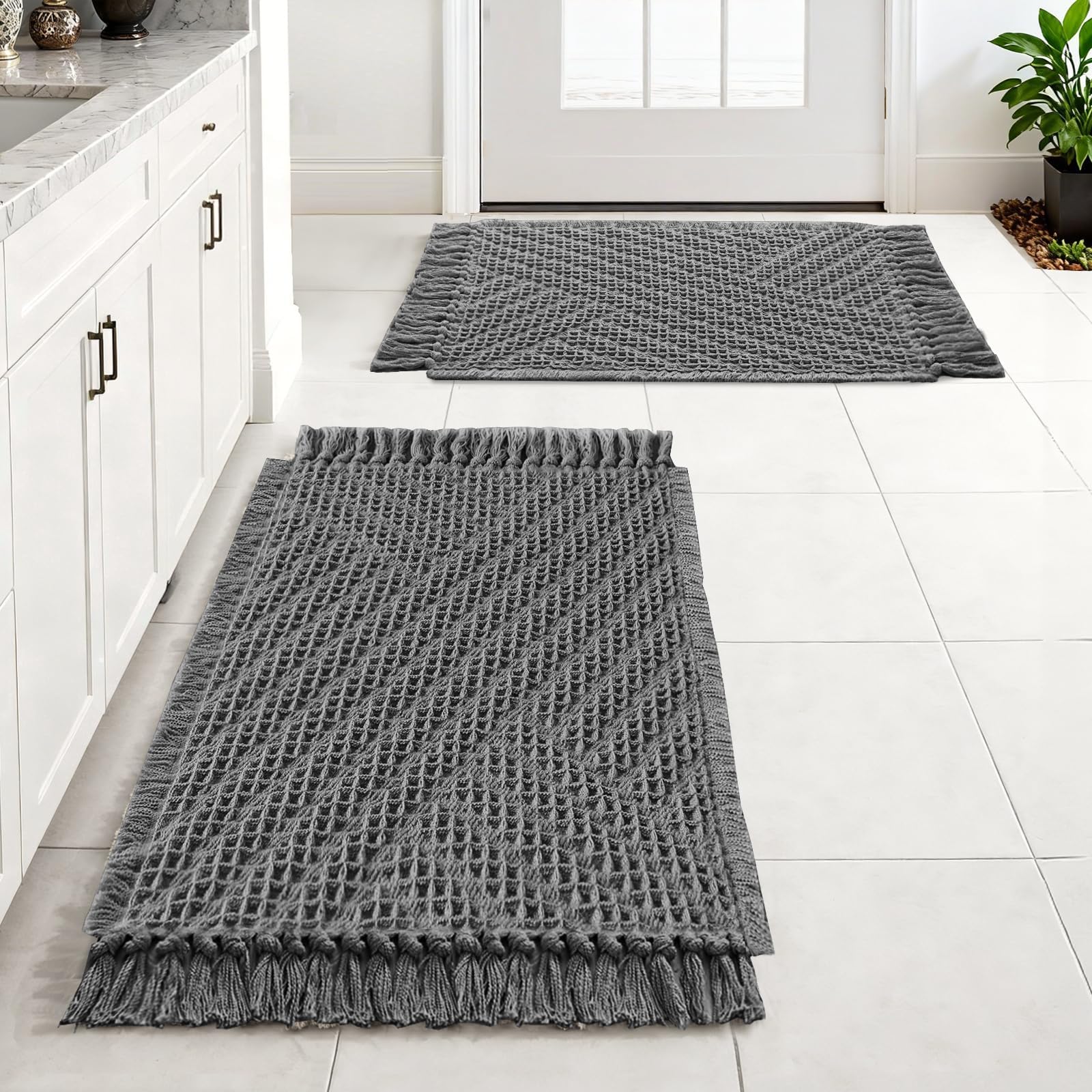 Waffle Bath Mat Super Absorbent Boho Bath Mat Non Slip Bath Rugs for Bathroom Floor Machine Washable Dry Fast Bathroom Rugs with Tassels (20 x 32 Plus 17 x 24 Inches, Gray)