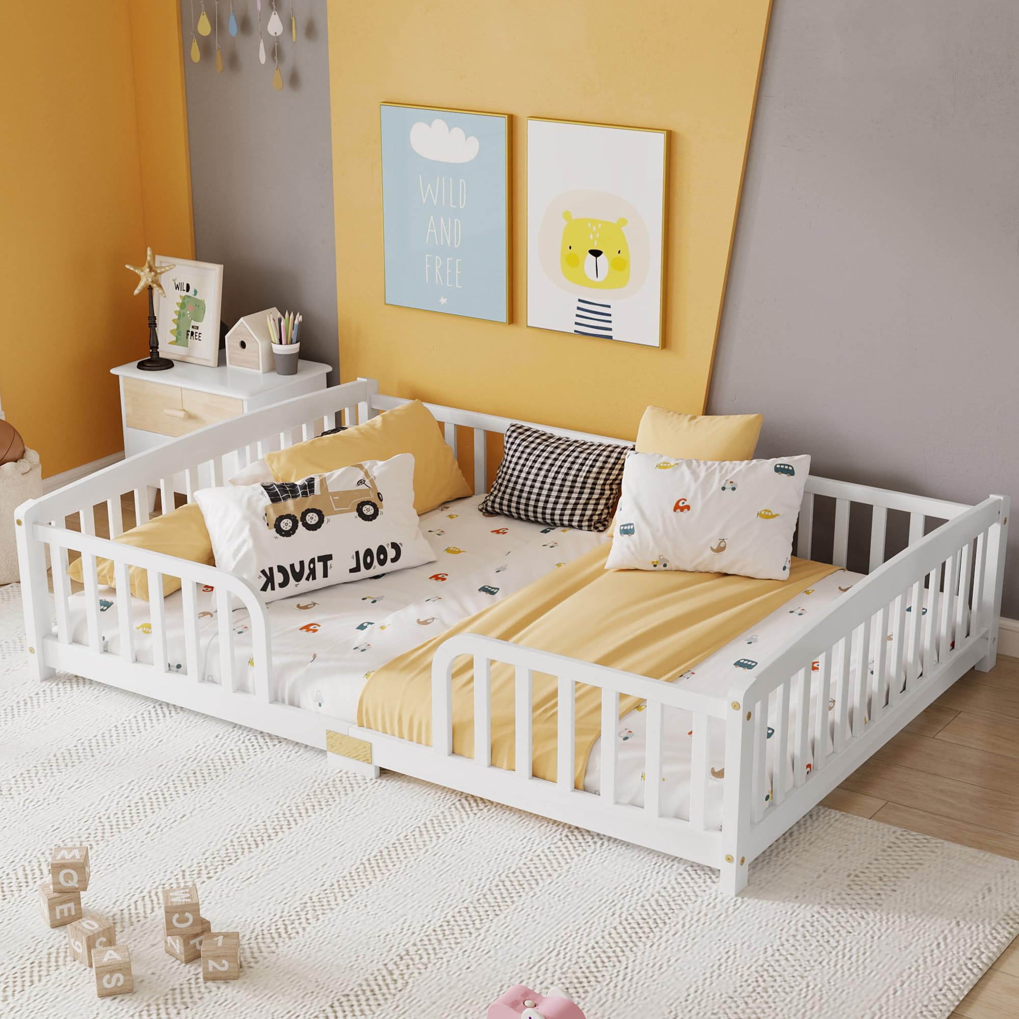 Letto in Legno 140x200 in Pino e Compensato Letto Matrimoniale con Ingresso Centrale Arrotondato e Barriere a Stecche Bed Vicino al Pavimento senza Doghe né Materasso per Camera
