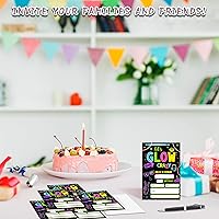 Vista 4 de Invitaciones de fiesta de cumpleaños con neón y brillo, 20 unidades. Invitaciones temáticas de cumpleaños "Let's Glow Crazy" con sobres - HBYQK-B02