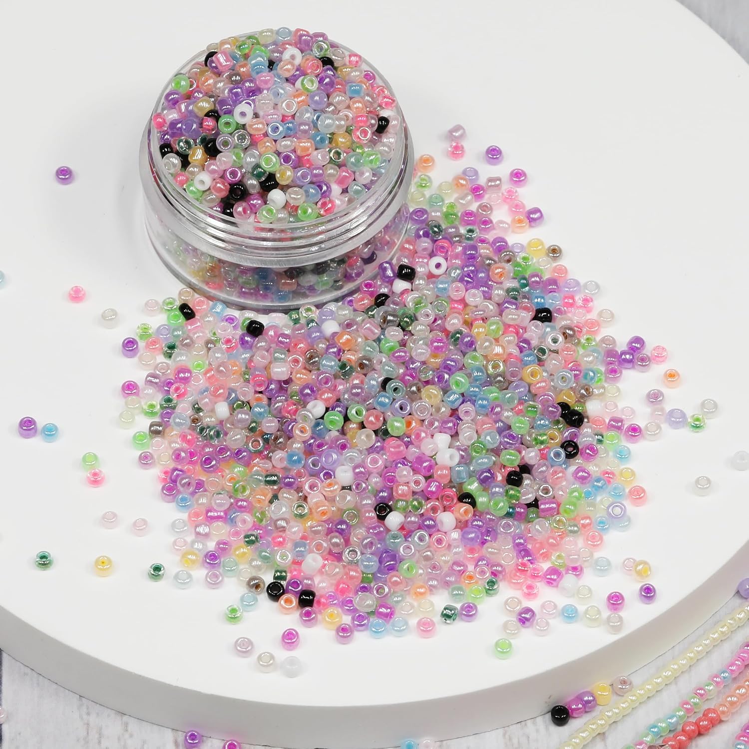 2mm 12/0 Seed Beads Kit - 16800pcs Bulk Glass Beads with Storage Box, 24 Colors (700pcs/Each) for Jewelry Making, DIY Crafts, Clothing Accessories, Handmade Decor image 3