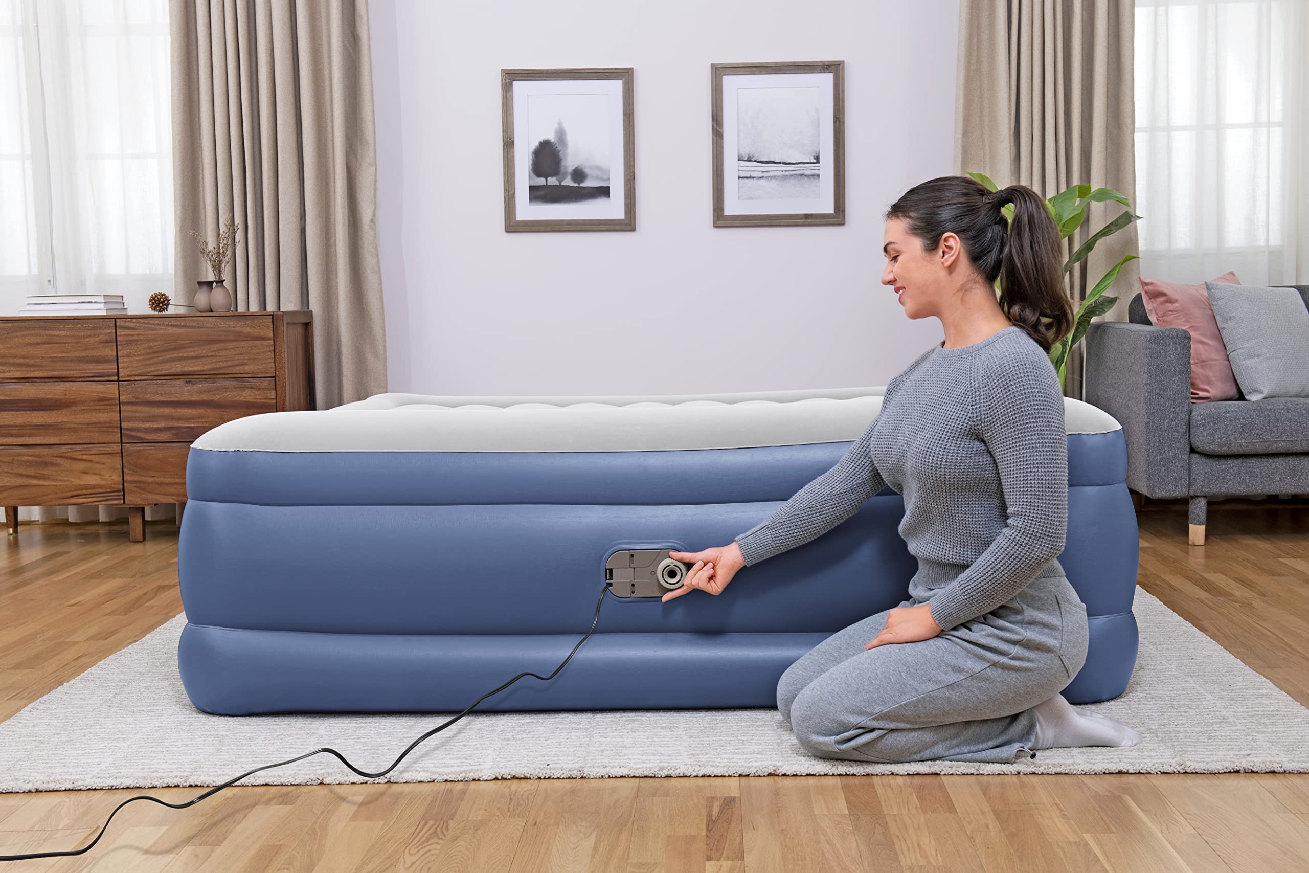 Bestway 80" x 76" x 22"/2.03m x 1.93m x 56 cm Tritech Air Mattress King Built-in AC Pump