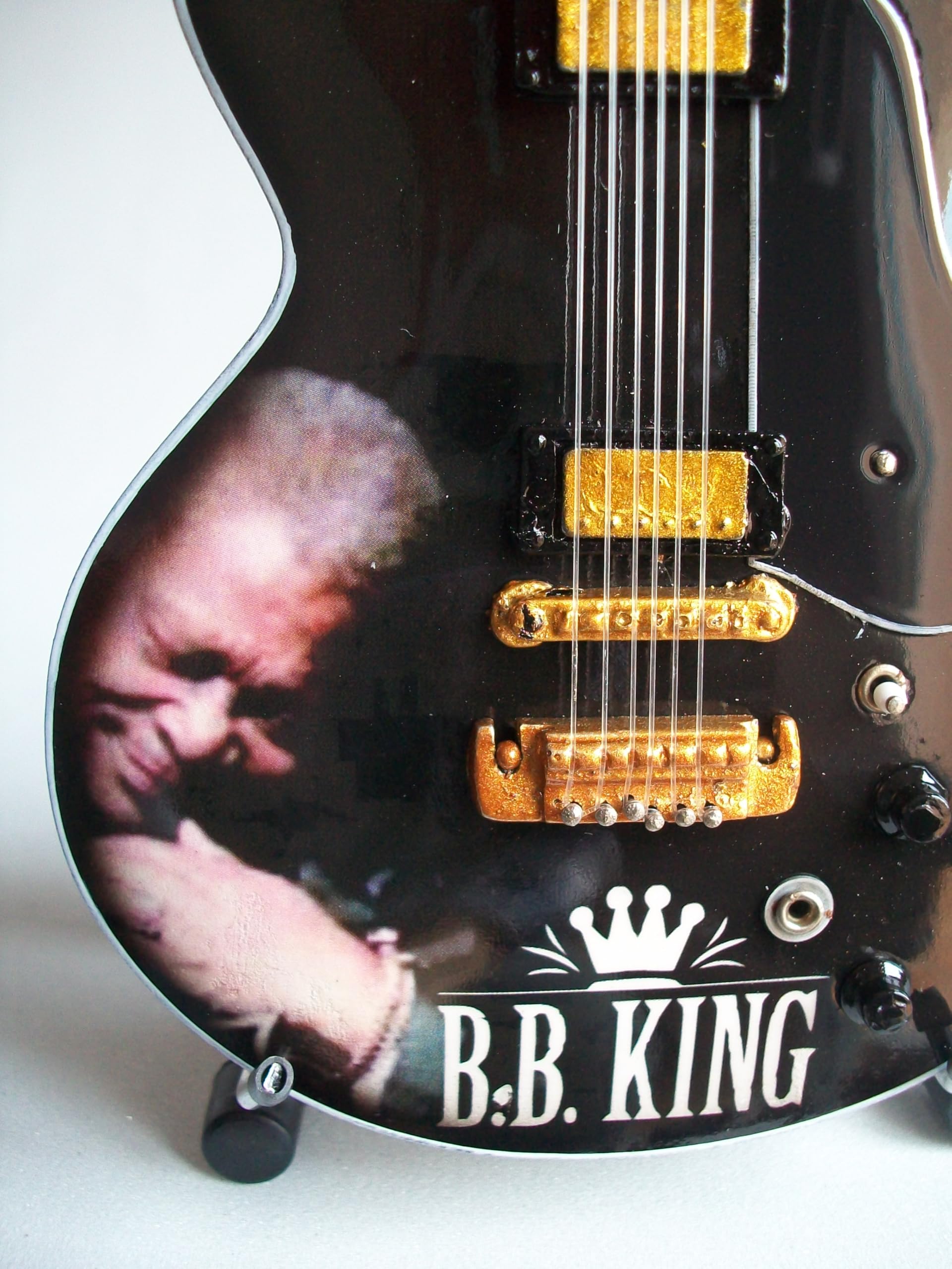 Guitare miniature noire de collection BB King