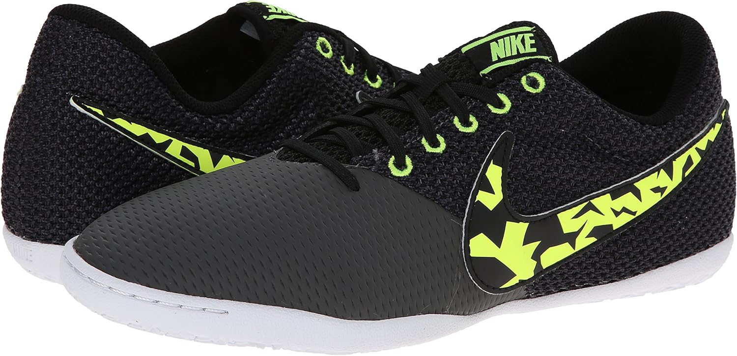 Amazon.com: Nike Elástico Pro III Zapatillas de deporte, 6 D(M) US : Ropa,  Zapatos y Joyería