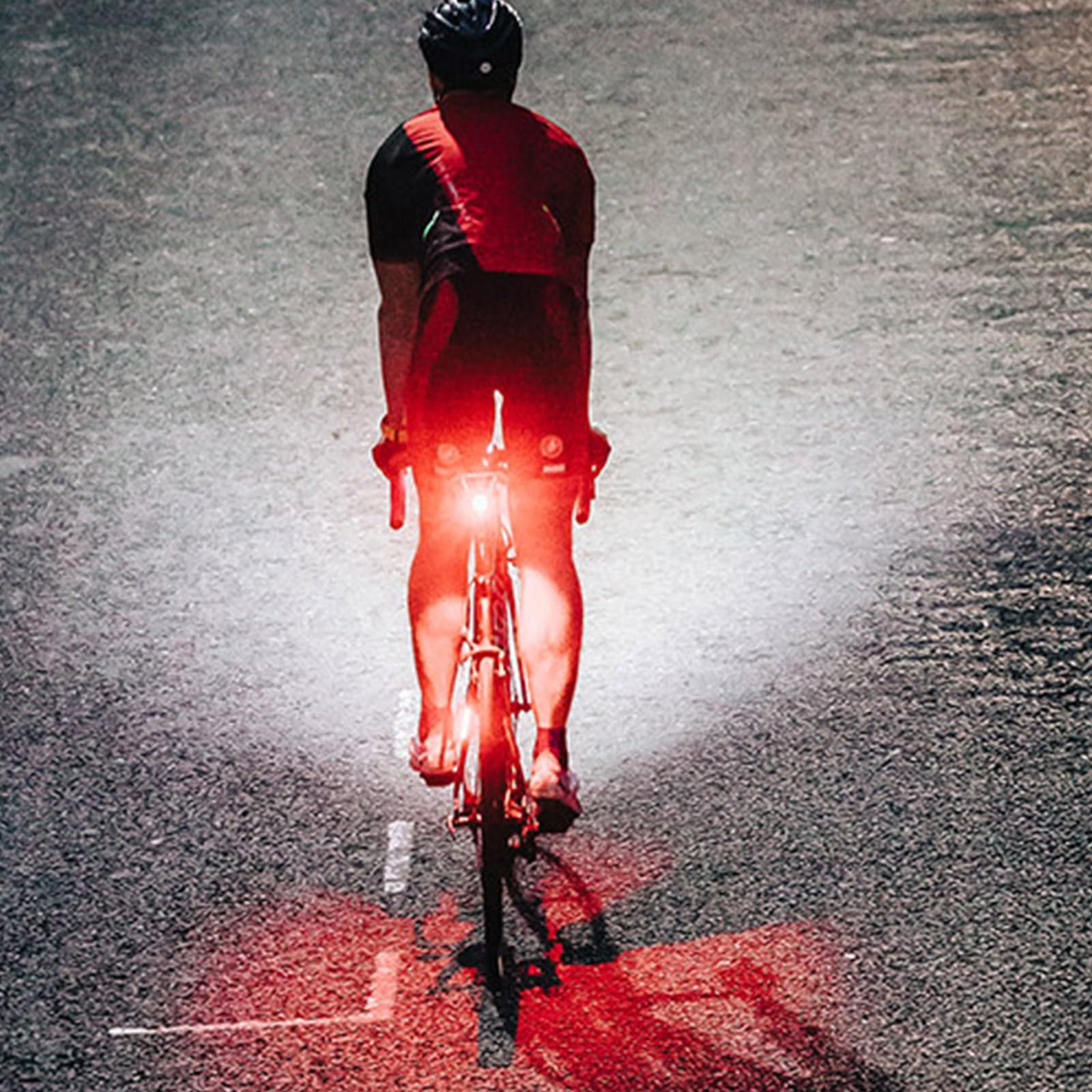Fanale posteriore per guida notturna/ciclismo LED luce bici 8 modalità USB ricaricabile bici posteriore notte guida posteriore