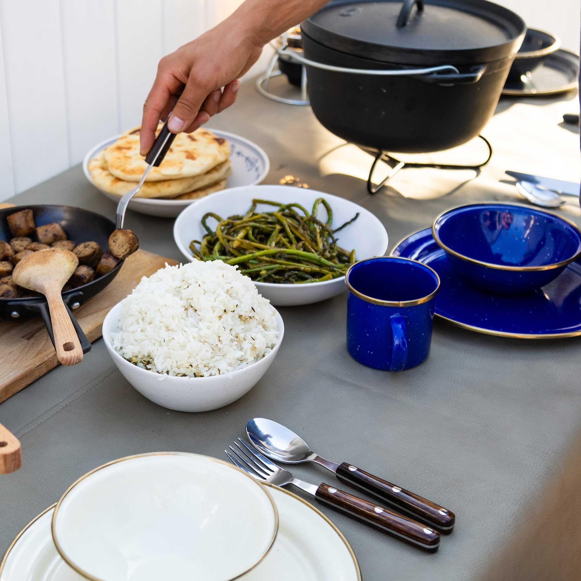 GSI Outdoors Mesa - Set da tavola per 4 persone, multicolore
