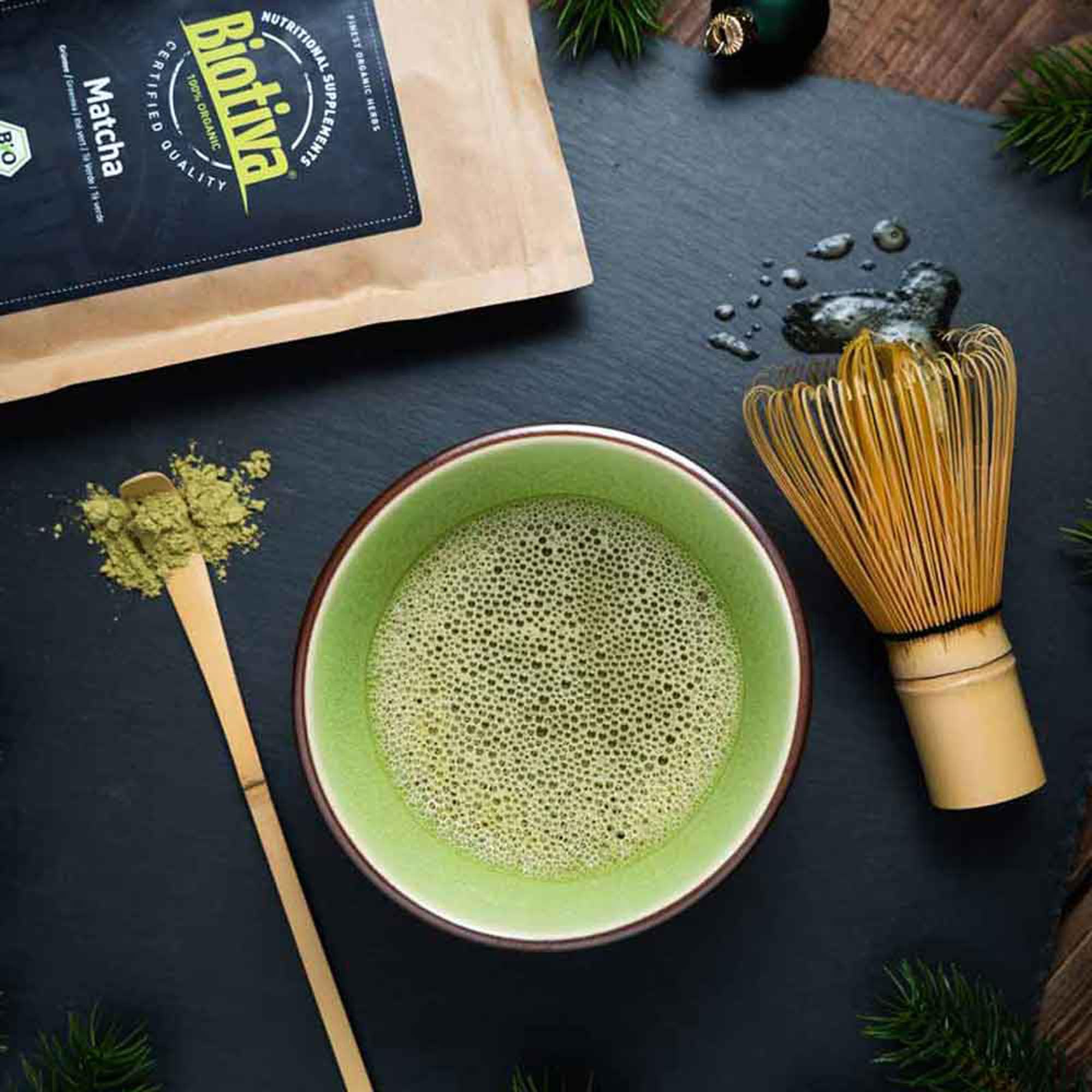 Matcha proszek Bio 1 kg (10 x 100 g) – oryginalny japoński proszek matcha – herbata latte smoothies – najwyższej jakości biomatcha – napełniany i kontrolowany w Niemczech Biotiva