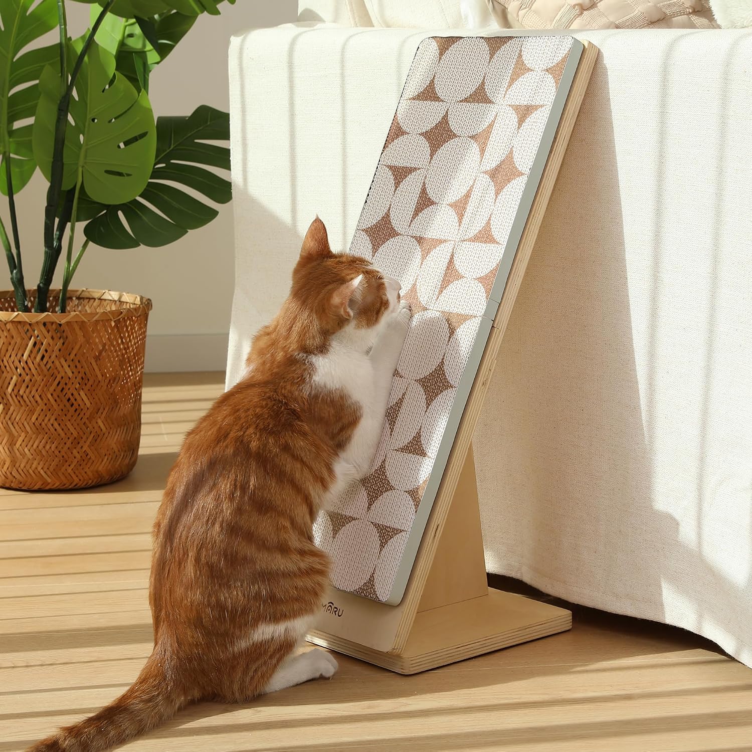 FUKUMARU Cat Scratcher Ramp for Indoor Cats, Vertical Cardboard Scratcher | Replaceable Cardboard Scratch Pad, L Shape Scratcher, Kitten Scratching Board, Wooden Cat Ramp, Furniture Protector for Couch