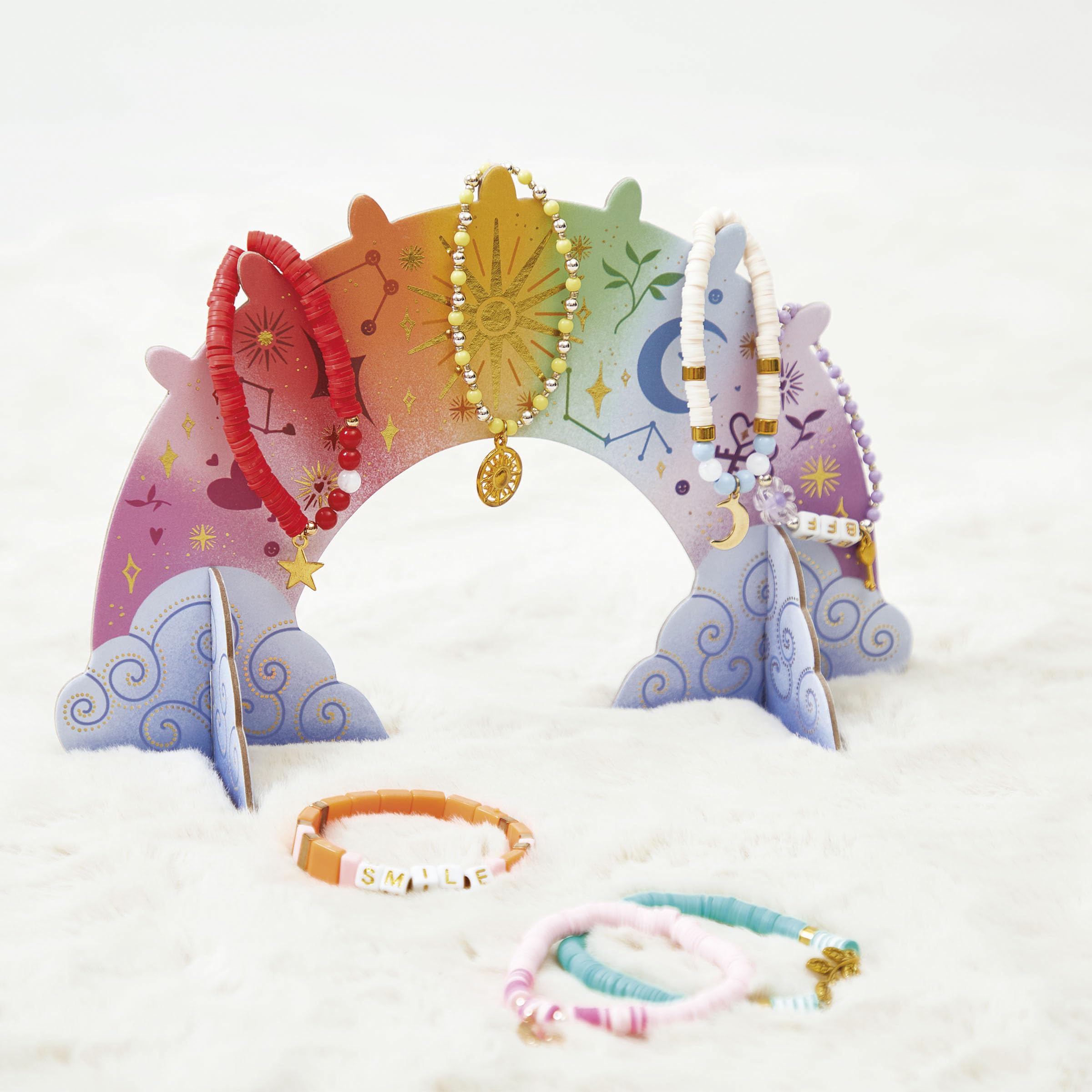 Janod Les Ateliers Bijoux - Kit créatif pour réaliser 7 Bijoux et un porte- bijoux - 7