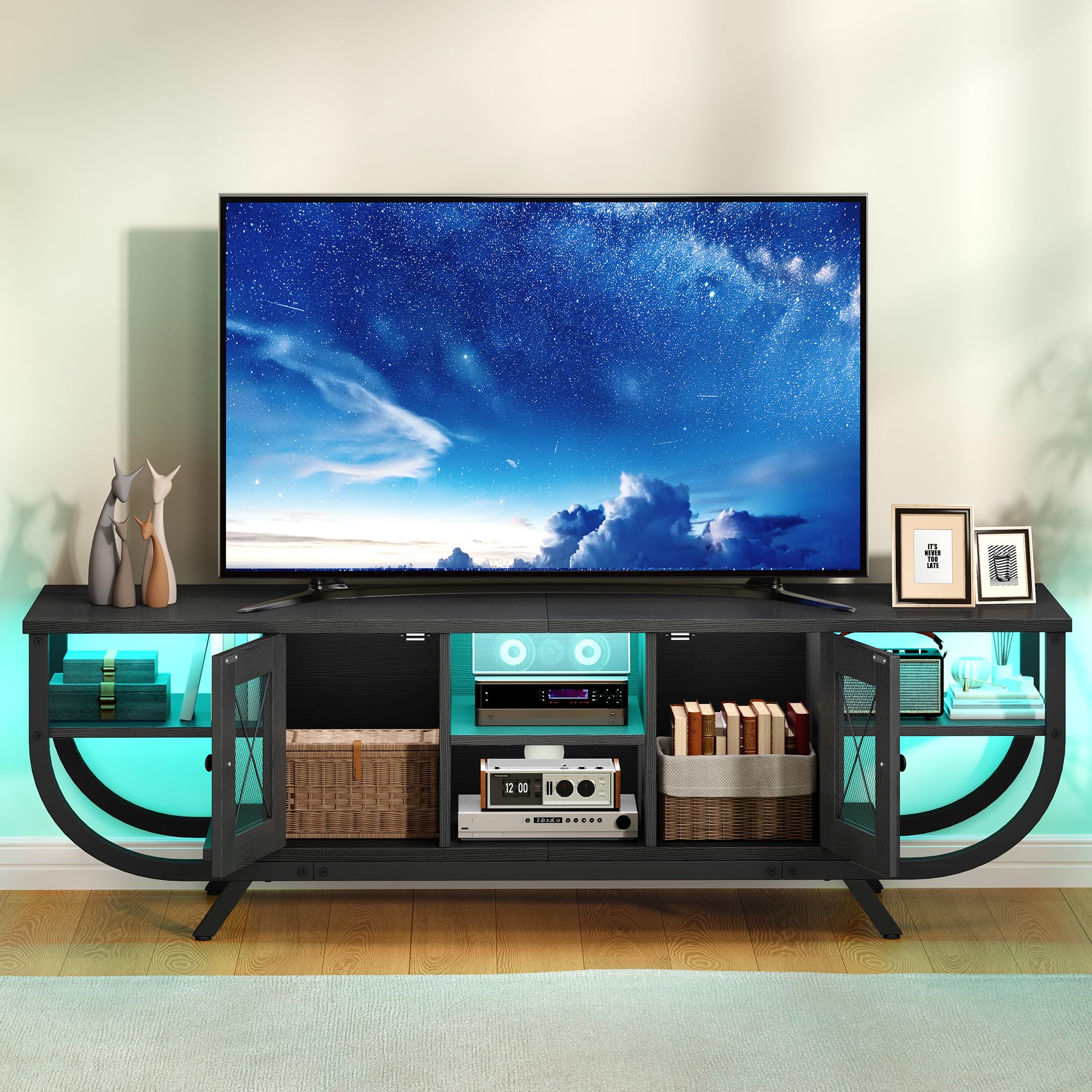 YITAHOME Industrial Mueble de TV, Mesa de TV de hasta 65 Pulgadas, 160 cm Mueble TV Salon con LED, Estantes Abiertos Centro de Entretenimiento Alto para Salón, Dormitorio, Negro
