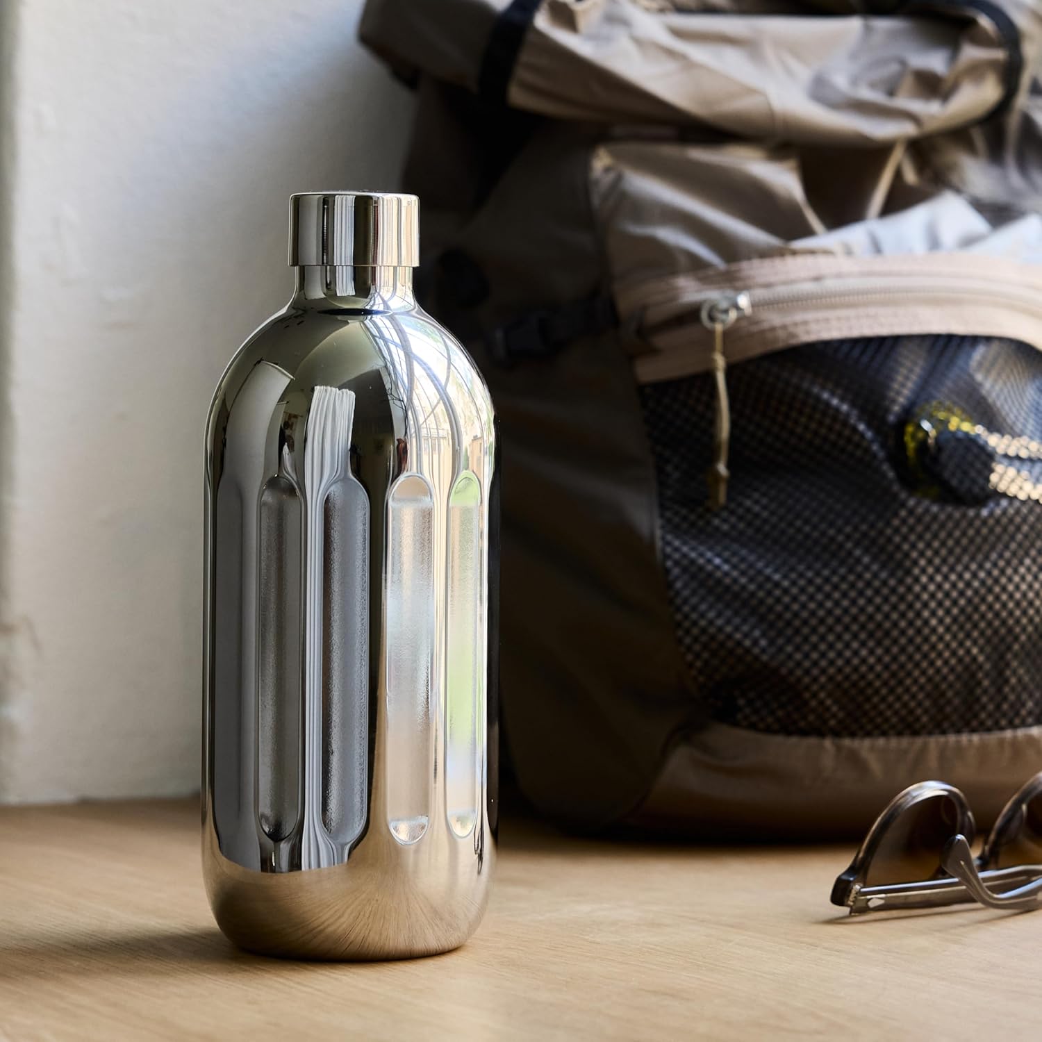 aarke To-Go Carbonator Pro Bottle - Stainless Steel Insulated Travel Water Bottle with Lid, Reusable 24 Hour Carbonation, Compatible with Only Carbonator Pro, 800 mL/27 fl oz - Image 2