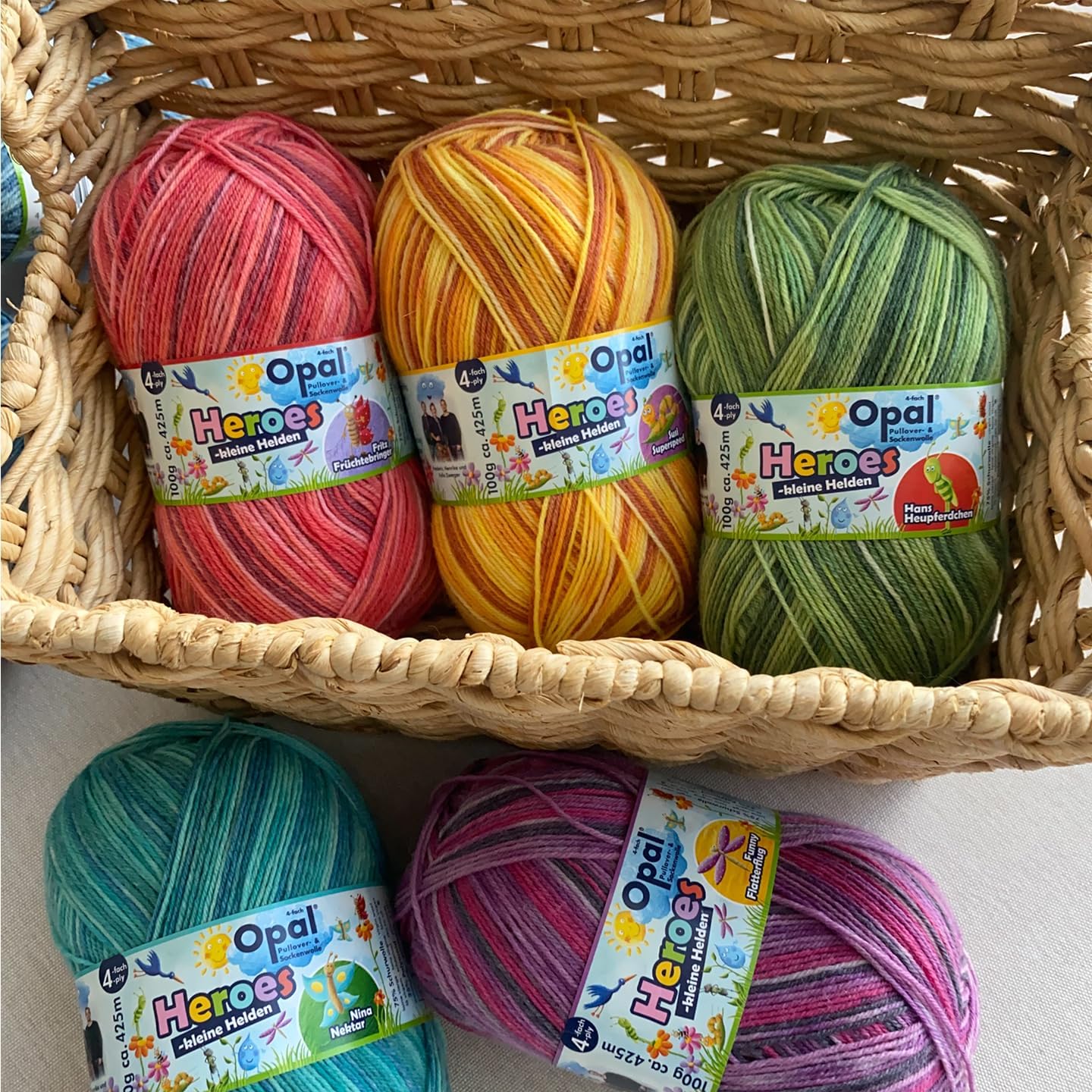 100g Opal Heroes 4ply Sock Yarn, 75% Wool 25% Polyamide Space Dyed Colourful Yarns for Knitting & Crocheting, Fluffy Breathable for Socks, Sweater & Hats (11545)