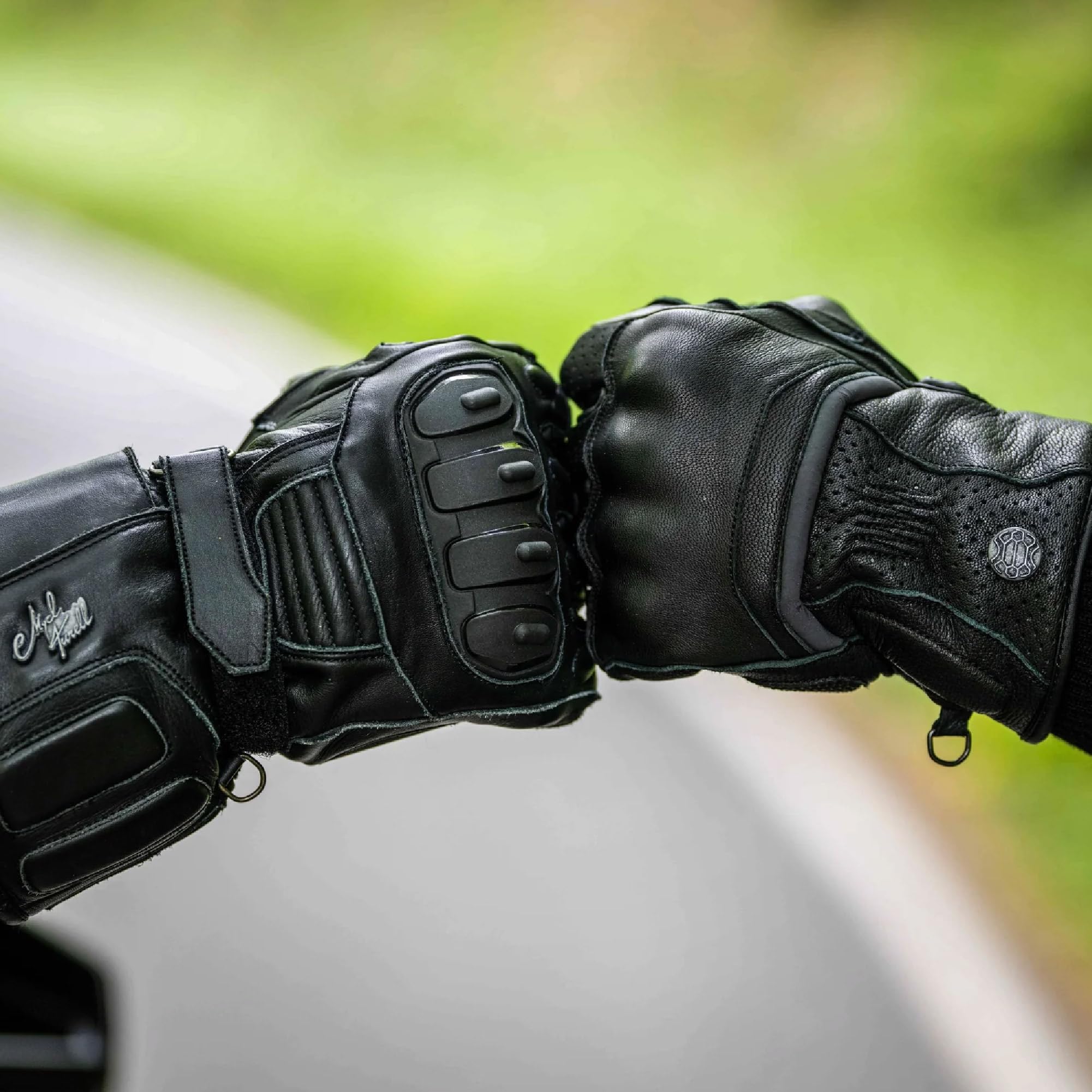 Classic Line Motorradhandschuhe Herren - Hochwertiges Echtleder, Verstärkter Knöchelschutz, Touchscreen-kompatibel, Atmungsaktiv, Einstellbar, Elegant & Sicher