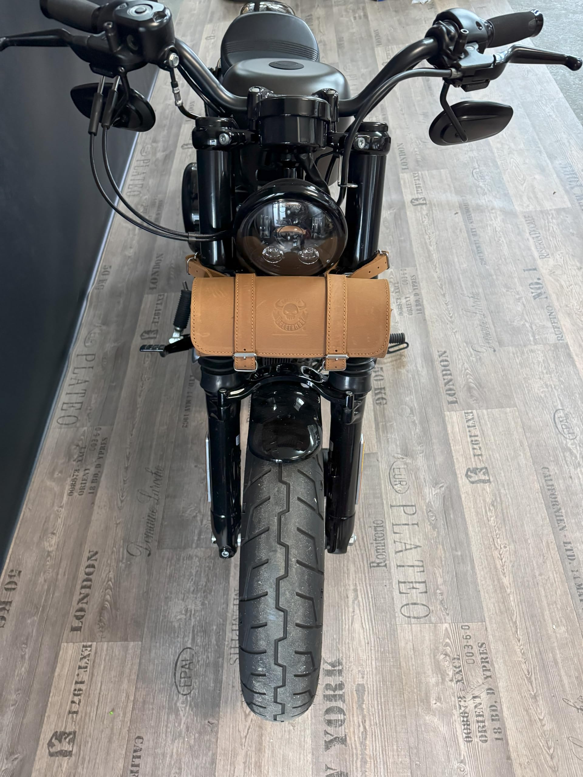 Lenkerrolle Hellbraun Light Brown Lederrolle Bugrolle Werkzeug kompatibel mit HD Harley Davidson Leder Motorrad Werkzeugtasche Schwinge Rolle