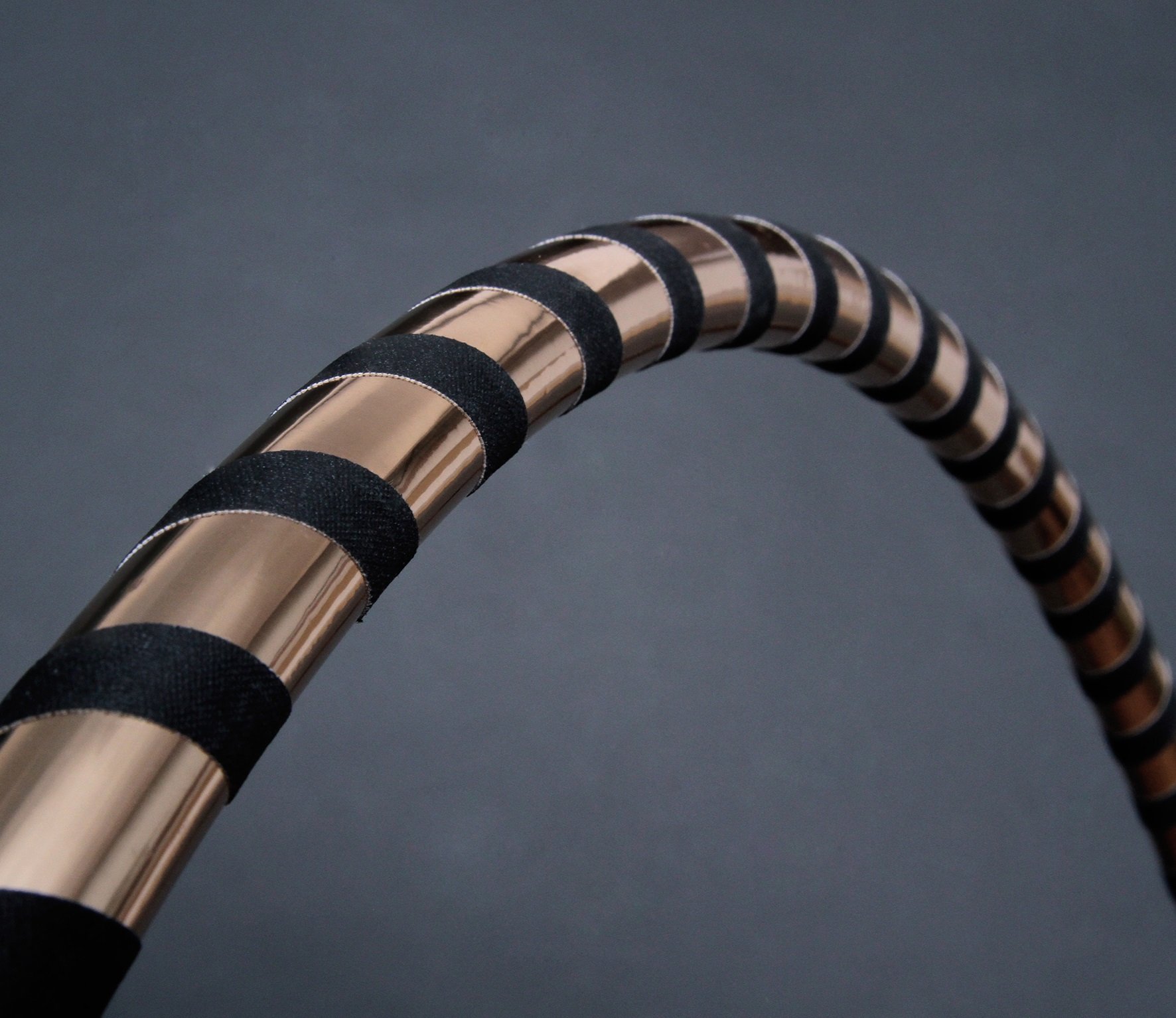 hoopomania Black & Gold Designer Hula Hoop, Ø80/90/100cm