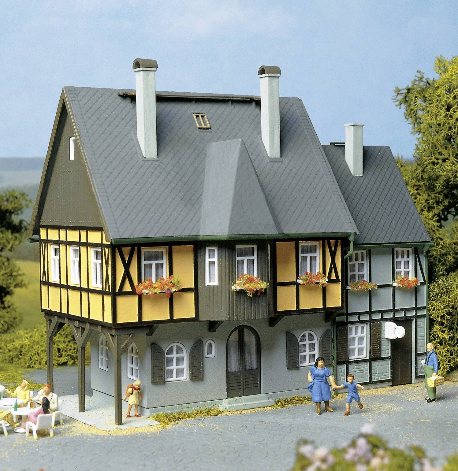 Auhagen 12343 Station Street 1 Modelling Kit
