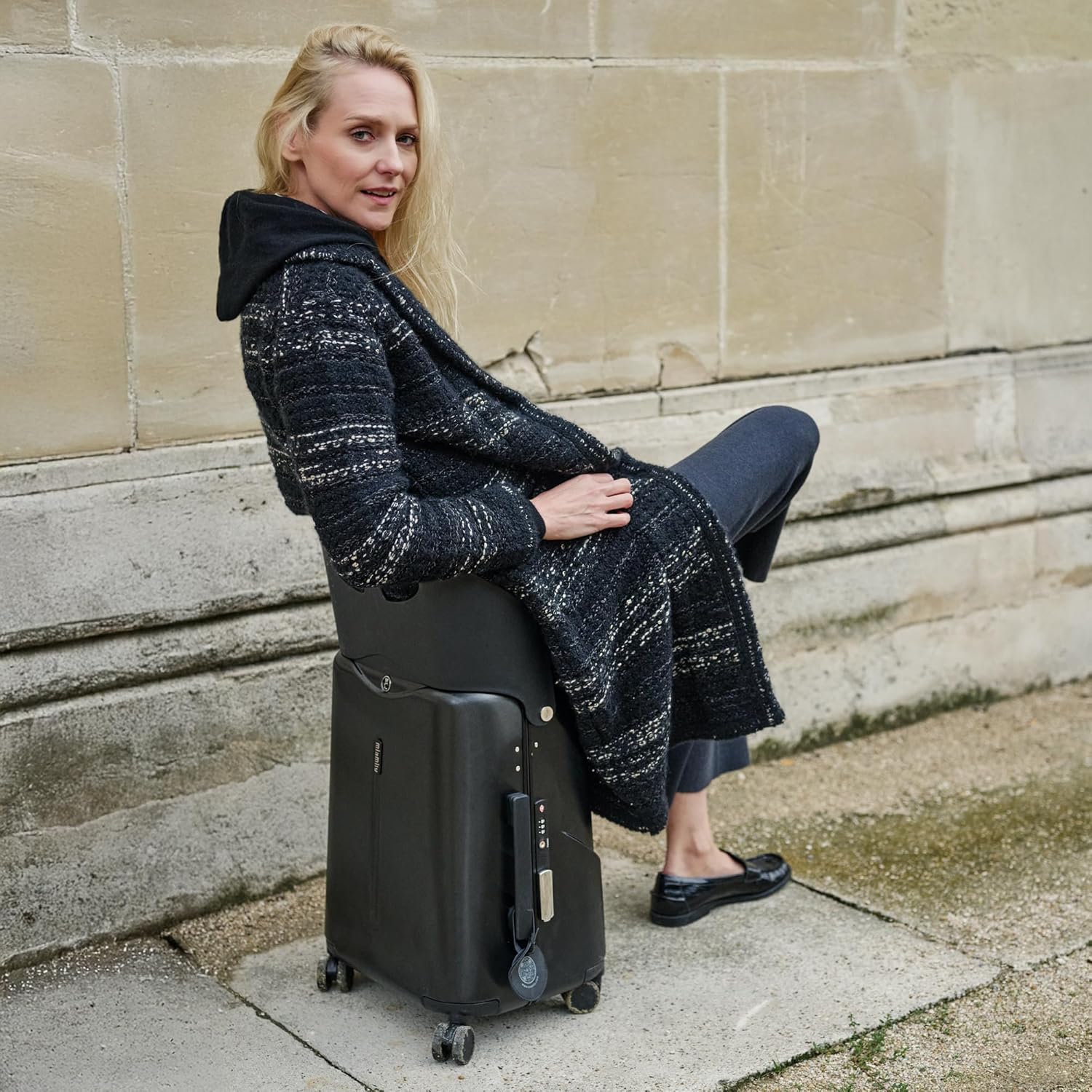 MiaMily 4-Wheel Carry-On Luggage with Seat – Ride-On Suitcase for Easy Family Travel, Seat Belt, 43L Hard Shell, Waterproof Pocket, Adjustable Handle, Midnight Black