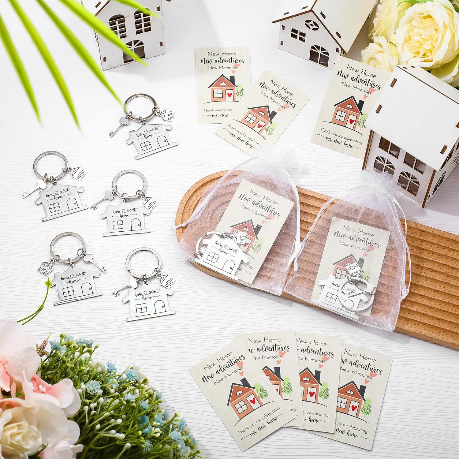 Henoyso 24 Sets Housewarming Party Favors House Warming Return Gifts New Home Keychains with Thank You Cards and Organza Bags Welcome Gifts for House Guests Housewarming Party Decorations