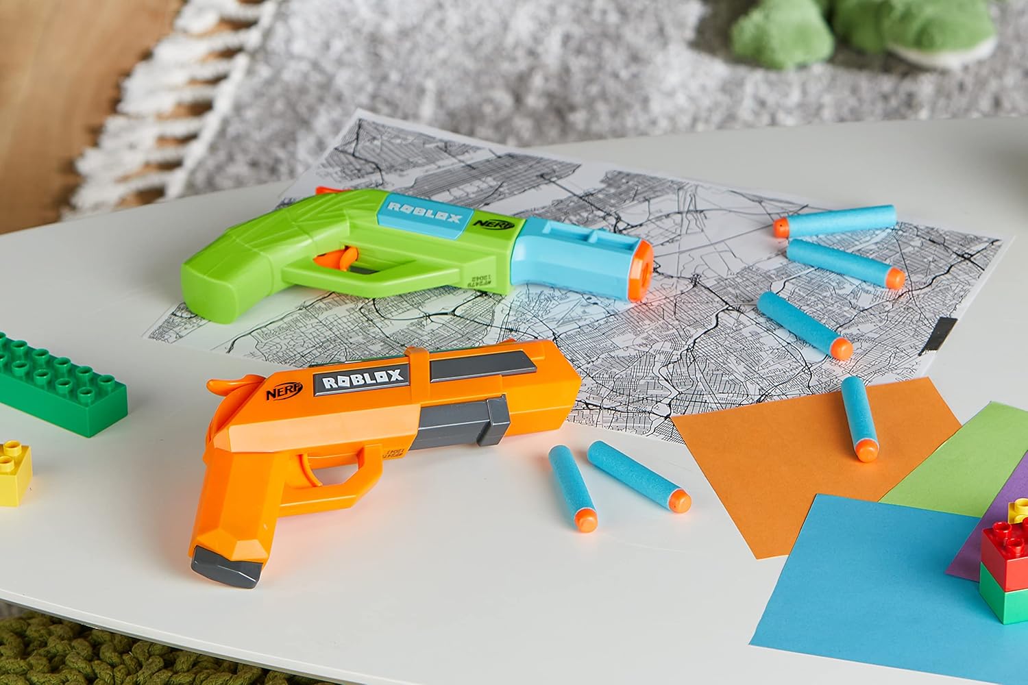 Nerf F2479EU4 Roblox Jailbreak: Armoury, Includes 2 Blasters, 10 Darts, Code to Unlock in-Game Virtual Item