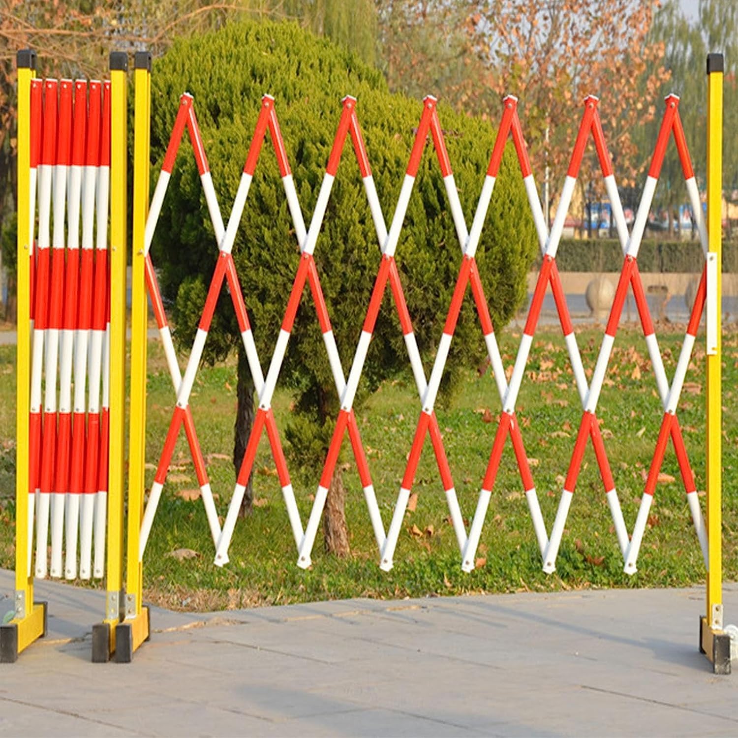Mobile Barrikaden, Bauzäune, faltbare Barrikaden, Kontrolle und sehr flexible Verwendung in Verkehrssituationen (Farbe: Gelb, Größe: 1,2 x 3 m)