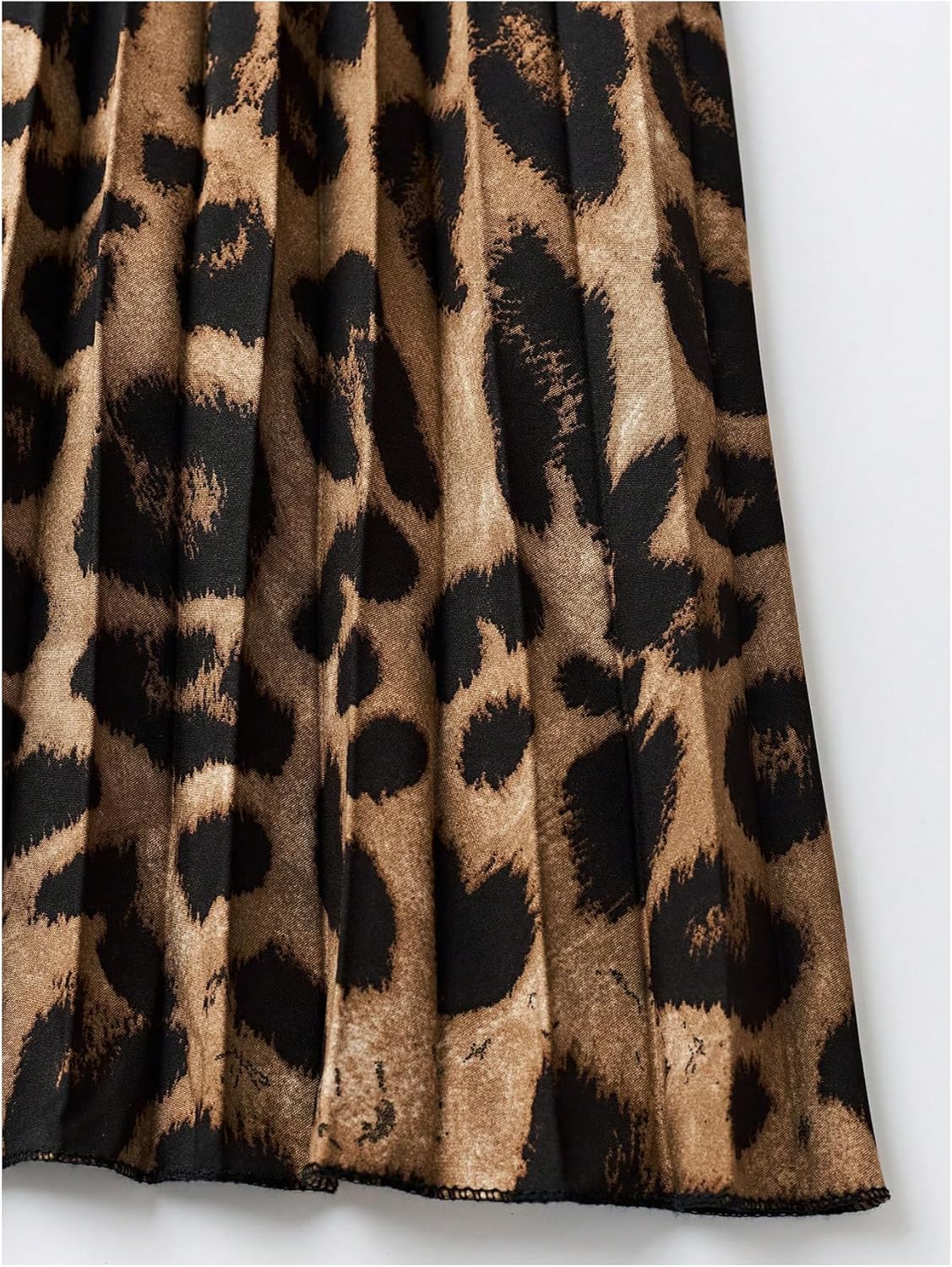 GORGLITTER Women's Cheetah Leopard Pleated Maxi Skirts Fall Dressy Animal Printed High Waisted Flowy Long Skirts Trendy - Image 4