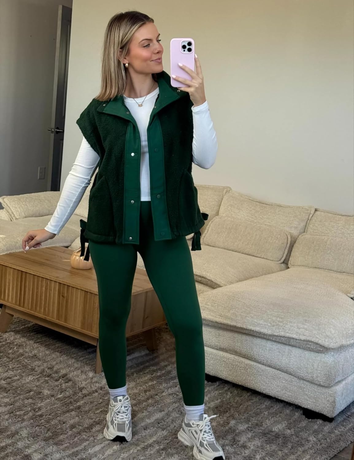 Sherpa Jacket for Women Casual Fleece Vest Oversized Sleeveless Outwear Warm Button Down Gilet with Pockets - Image 8