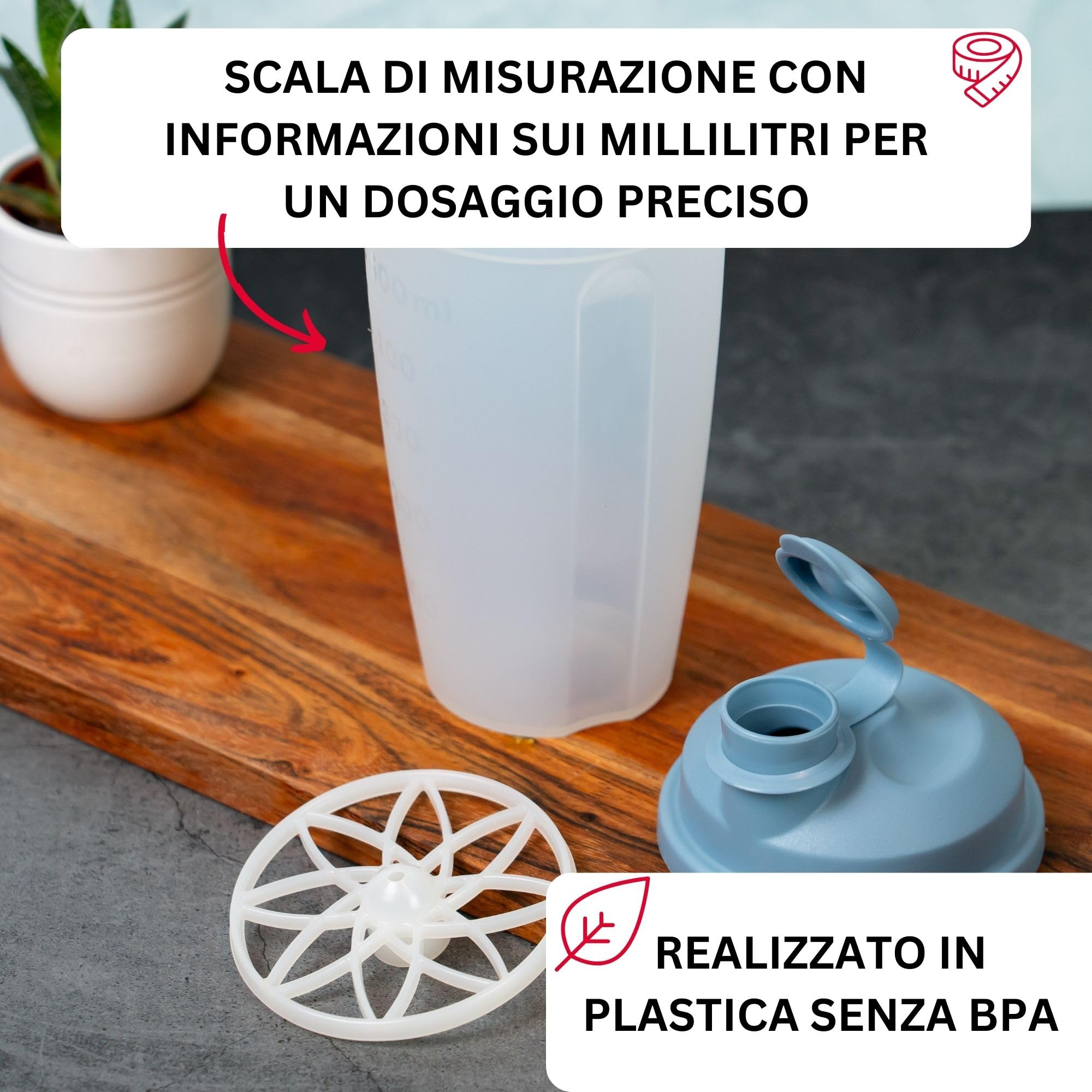 Westmark Shaker per Condimenti con Scala Graduata, Disco Rimovibile e Bocchetta Richiudibile, Capacità 0.5 L, Plastica, Senza BPA, Mixery, Colore Traslucido e Blu, 2435227B