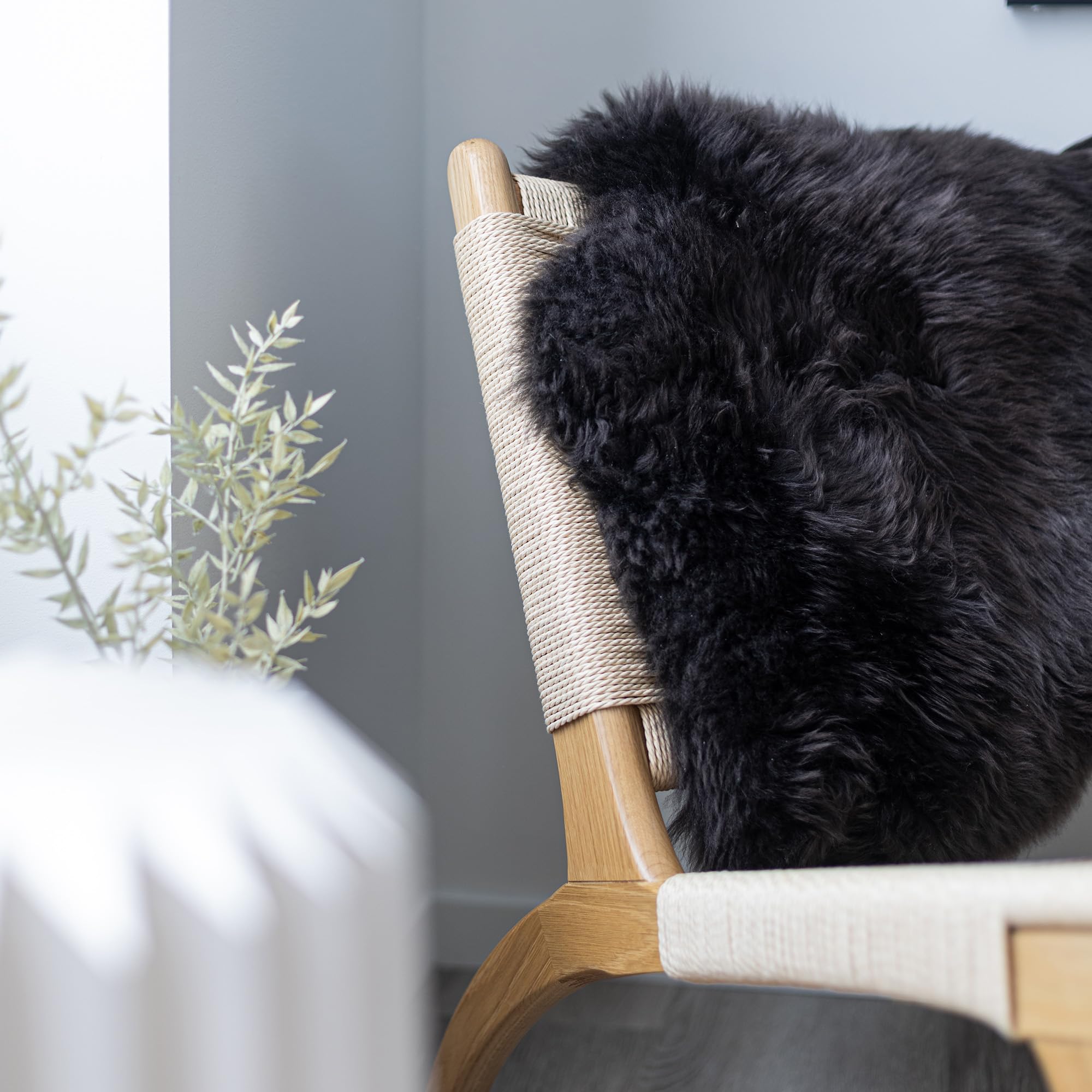 Tapis de Salon Asymétrique Lambskin, Peau d'Agneau Authentique, Blanc