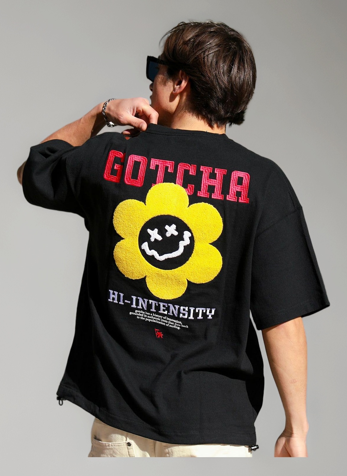 Amazon | [ガッチャ] スマイリー フェイス Ⅲ Tシャツ 262G1003