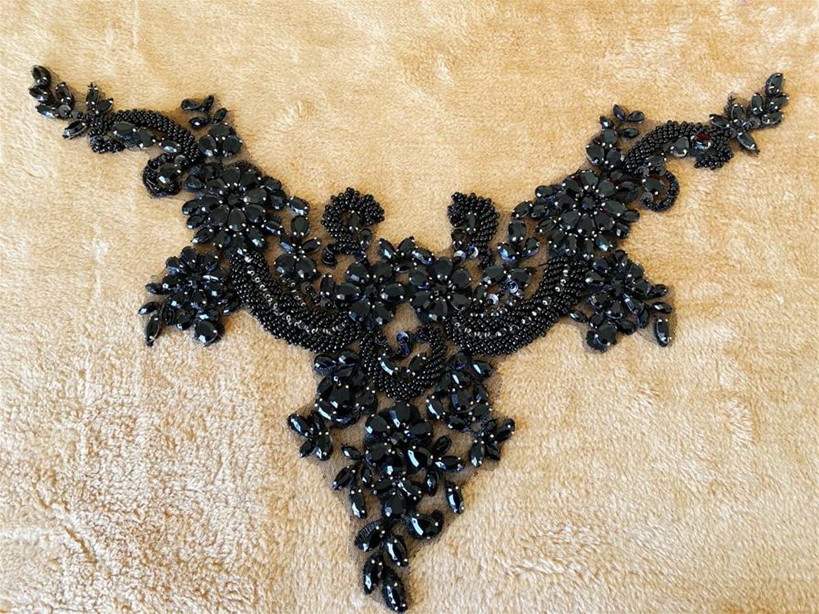 Koronkowa aplikacja Kwiatowy haft Rhinestone Koraliki Haftowane aplikacje Wielokolorowe 15,7 x 13 cali(Black)