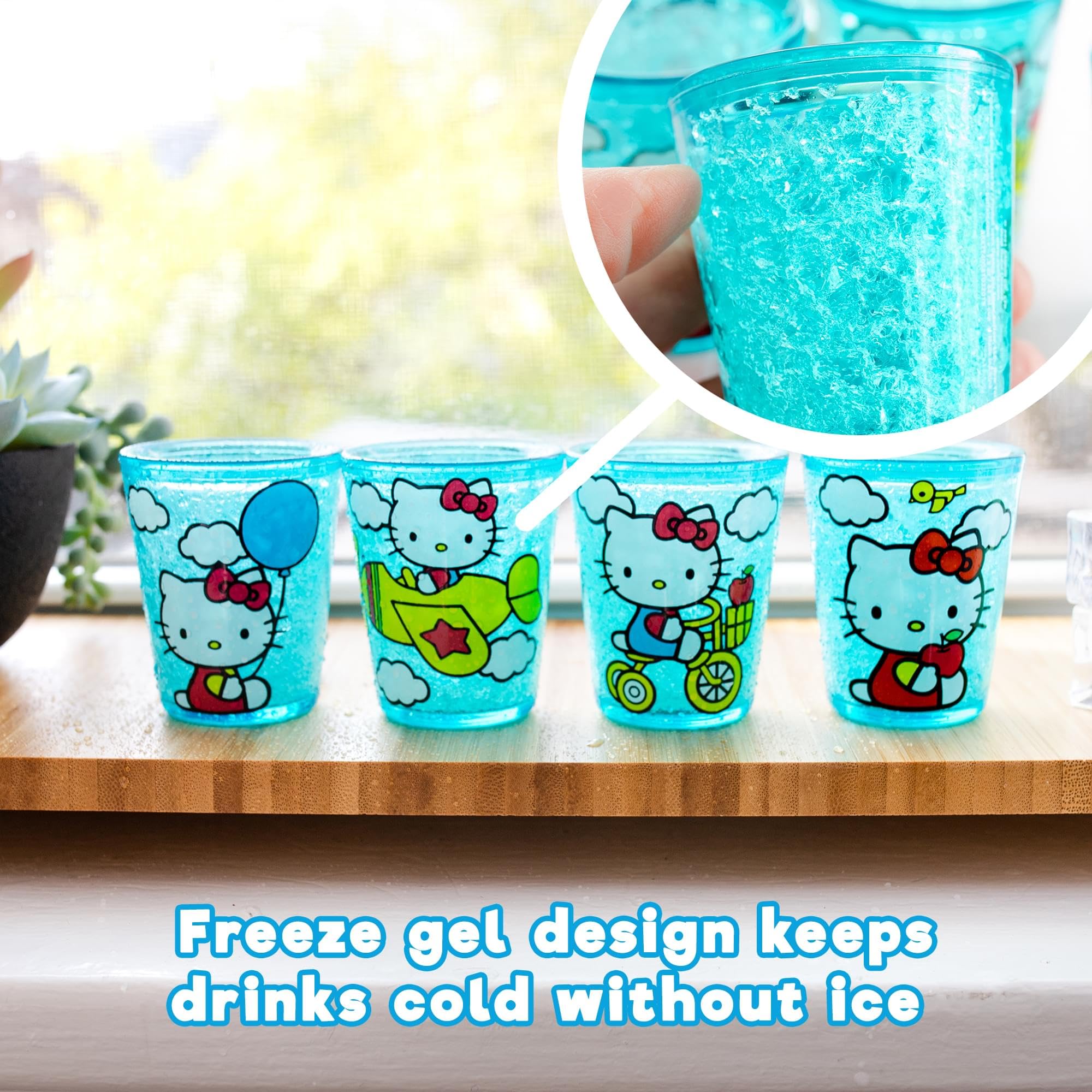 Amazon.com: Silver Buffalo Sanrio Hello Kitty Classic Scenes 2