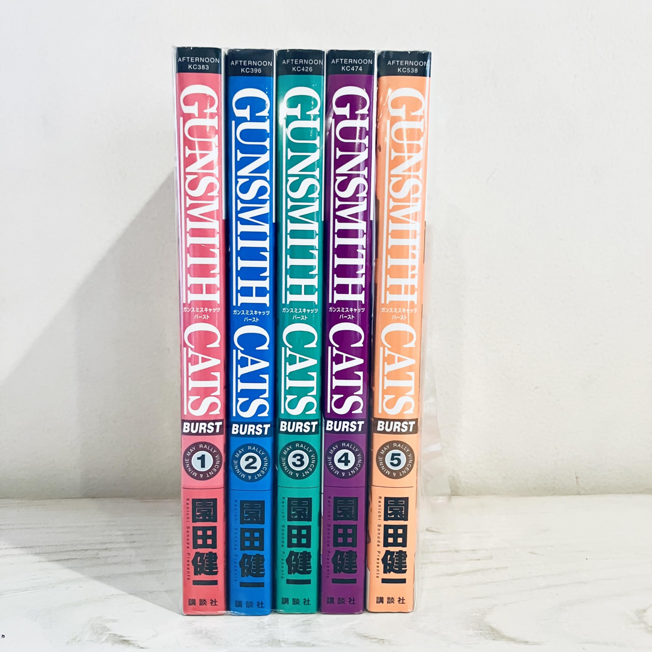 ガンスミスキャッツ新装版全巻＋ガンスミスキャッツバースト全巻 Amazon.co.jp: 【コミック】GUNSMITH CATS BURST