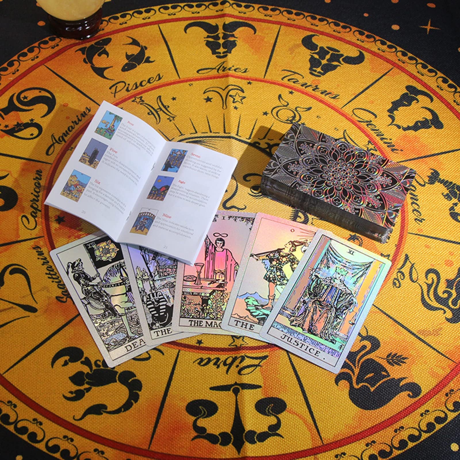 Tarotkarten, Anfängerset, Tarotkartendeck, wasserdichtes PVC-Laser-Tarotkartendeck, Goldfolien-Tarotkarten mit Handbuch und Box, Zukunftserzählspiel, Wahrsagerei for Anfänger