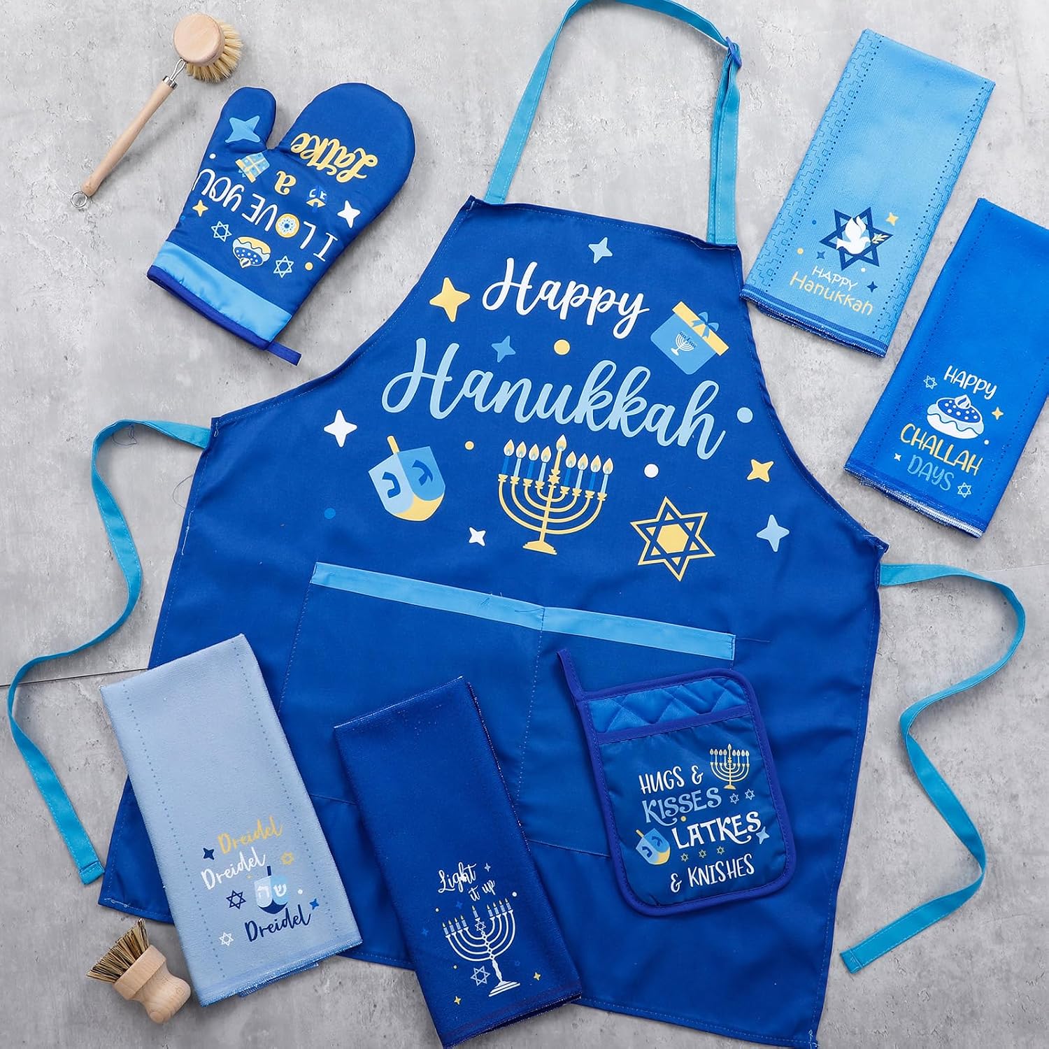 Ziliny 7 Pcs Hanukkah Hostess Present Hanukkah Apron Pot Holder Oven Mitts Kitchen Towels Set Chanukah Kitchen Accessories Hanukkah Cooking Gift for Women Men
