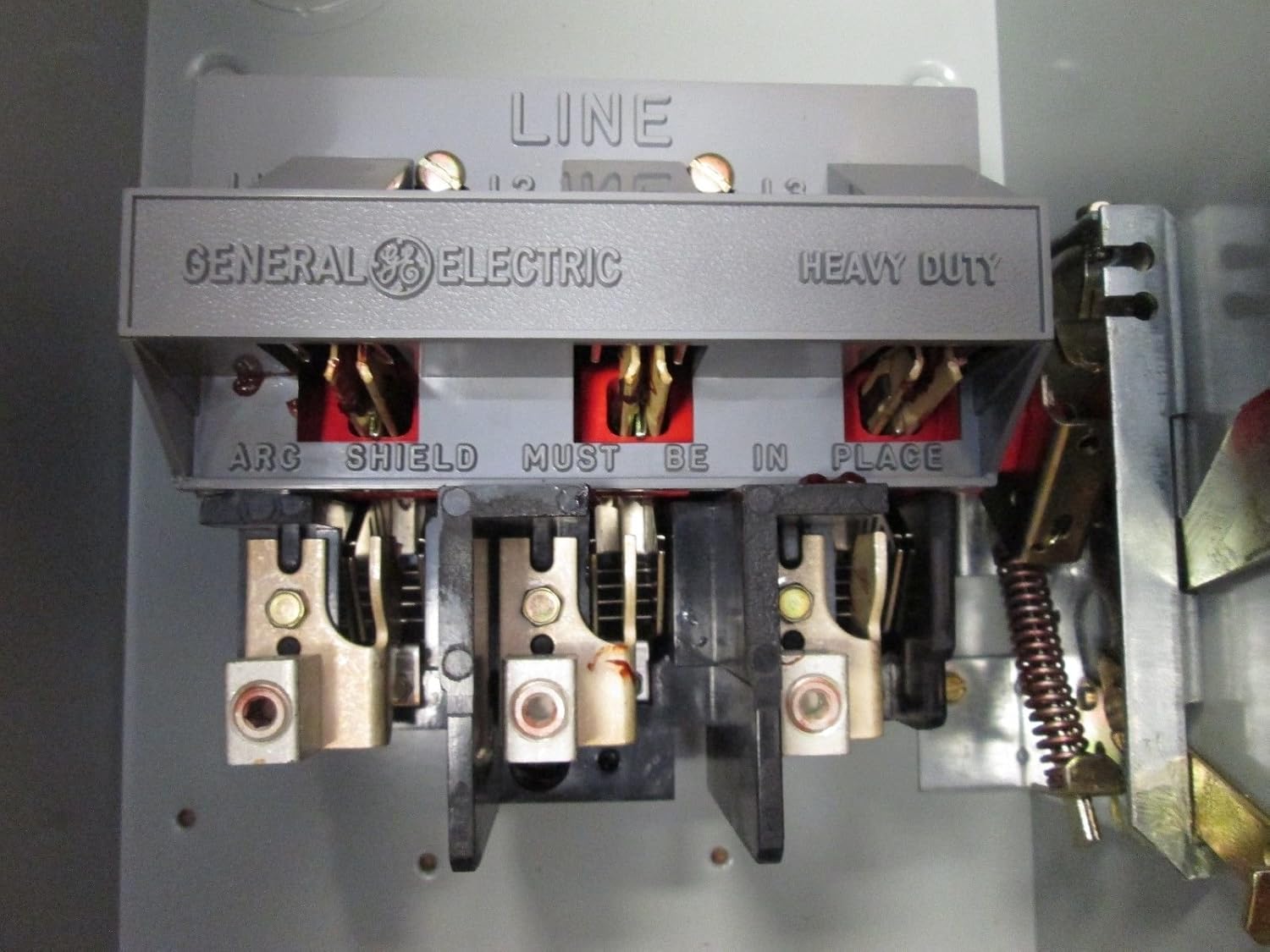 GE THN3363 3 Wire 3 Pole Non-Fusible Heavy-Duty Safety Switch 600 Volt AC 100 Amp NEMA 1 Spec-Setter