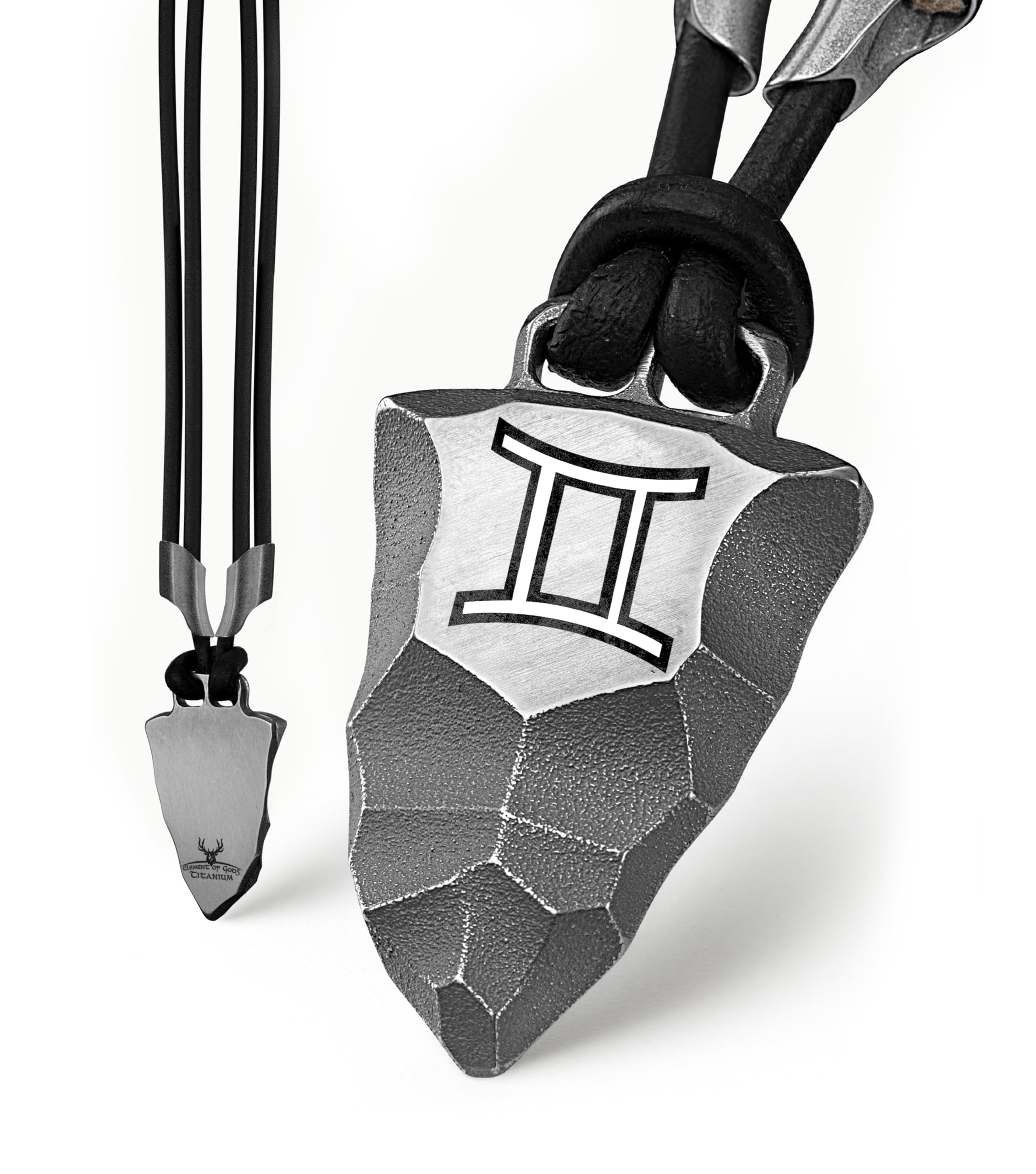 Titan-Anhänger Faustkeil mit Sternzeichen nach Wahl – Maskuline Herren-Halskette aus schwarzem Lederband und robustem Titan – Astrologie Schmuck & Zodiac Geschenk für Männer
