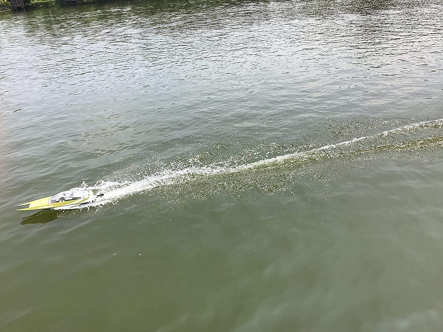 Feilun FT016 zdalnie sterowana łódź wyścigowa zdalne sterowanie radiowe najnowsza łódź duża wysoka prędkość 30 km/h silnik doskonałe automatyczne chłodzenie wodą funkcje dla hobbystów gracza