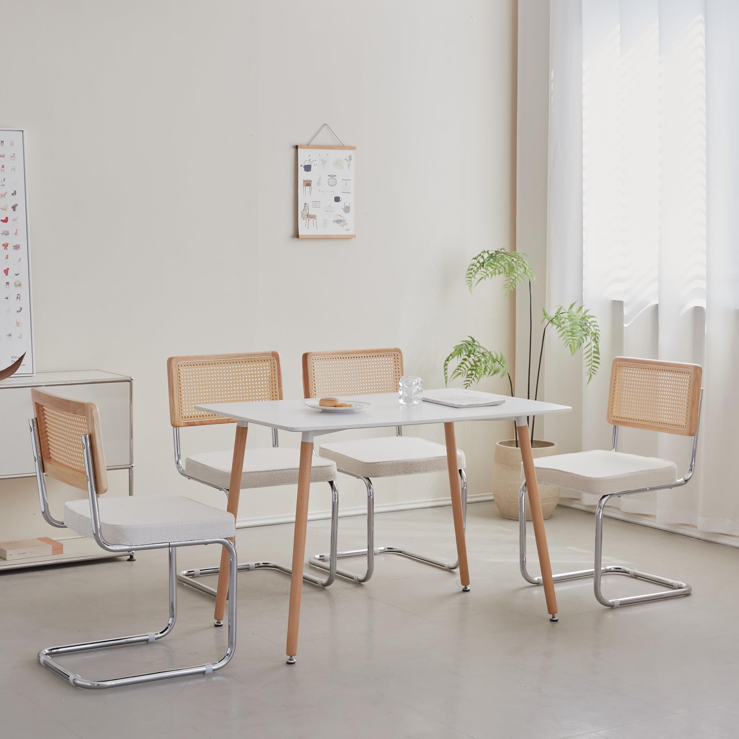 GrandCA HOME Set di 4 Sedie da Pranzo con Schienale in Canna Naturale e Base in Acciaio Cromato, Sedie da Cucina Imbottite in Rattan,Bianco