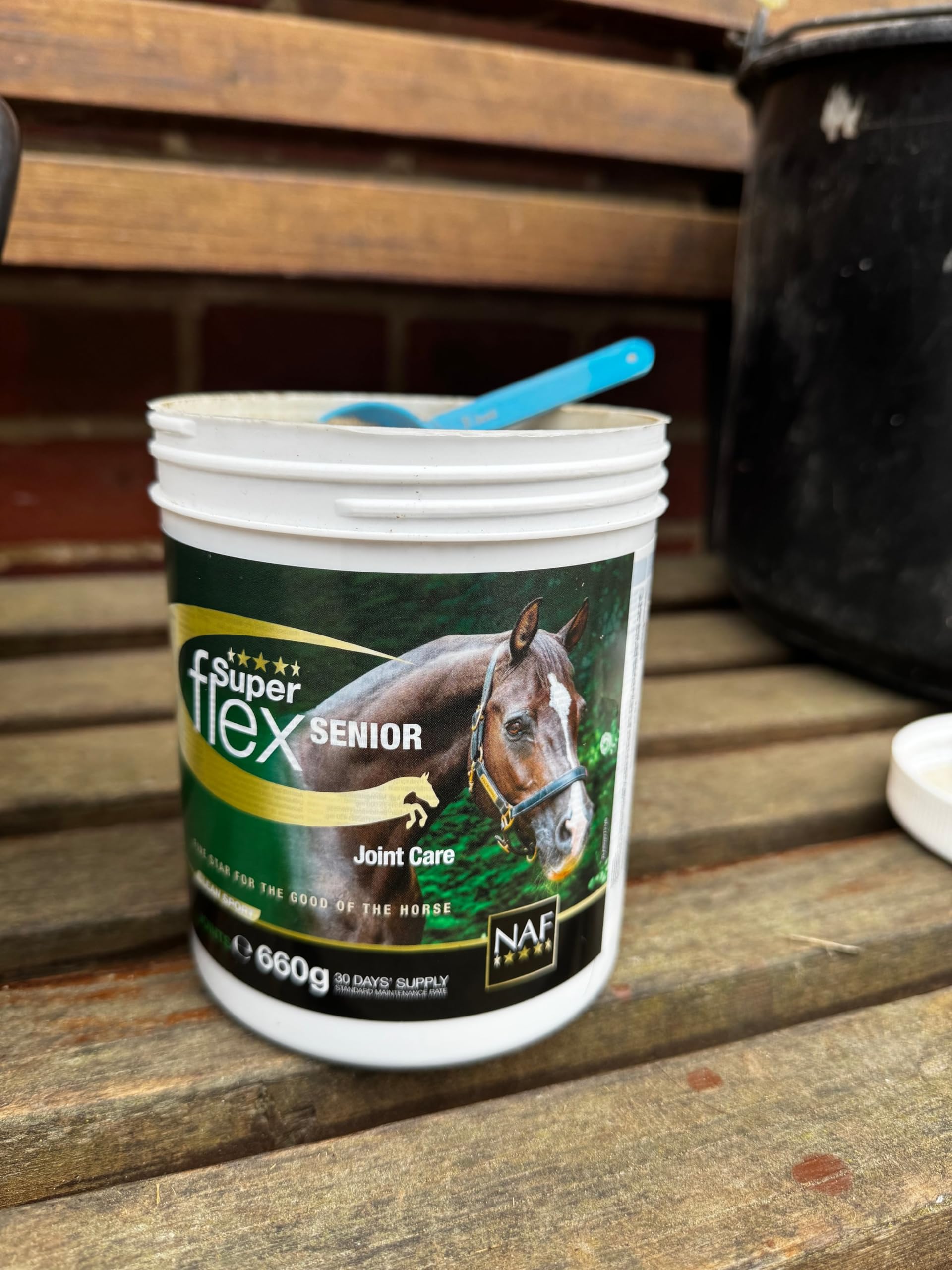NAF Five Star Superflex Senior 660 g, Gelenk‑Ergänzungsfuttermittel für stark arbeitende & ältere Pferde, Mit Glucosamin, MSM, Chondroitin & Omega‑3,Fördert Beweglichkeit, Flexibilität & Wohlbefinden
