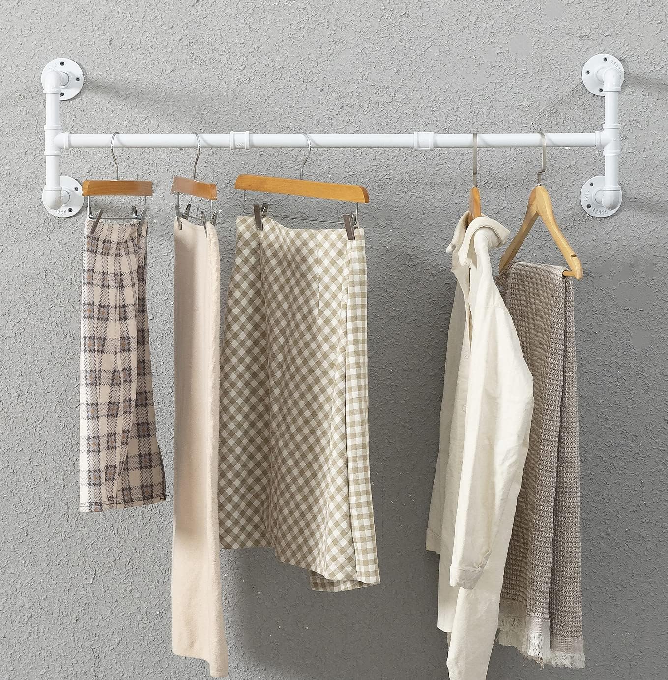 Industrial Pipe Clothes Racks, Wall Mounted Garment Racks, Space-Saving Display Hanging Clothing Racks, Heavy Duty Steampunk Detachable Multi-Purpose Hanging Rod for Closet Storage, Black (White)